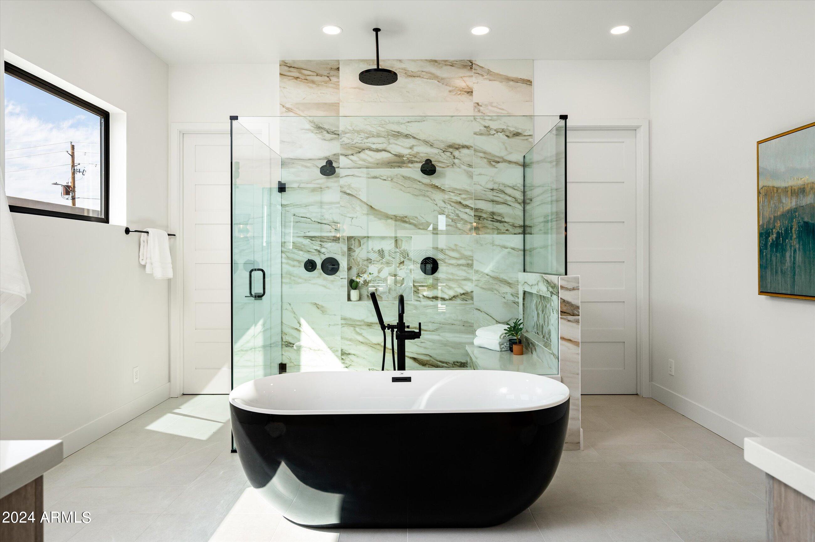 1815 E MYRTLE Avenue