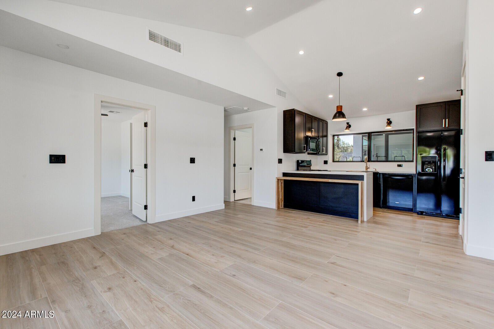 2927 N 29TH Place