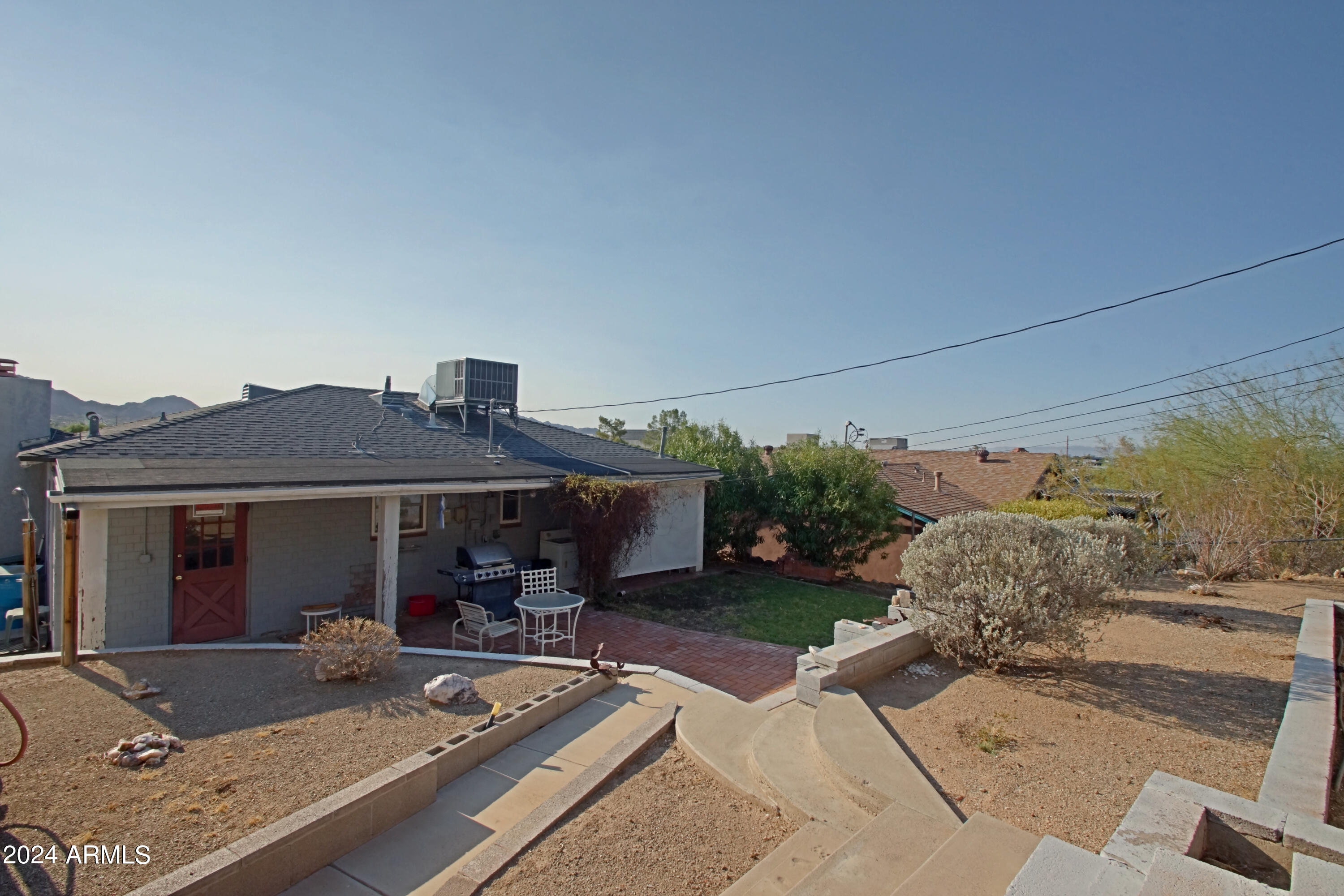 9622 N 1ST Avenue