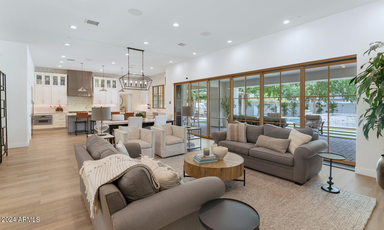 4601 E CALLE DEL MEDIO --