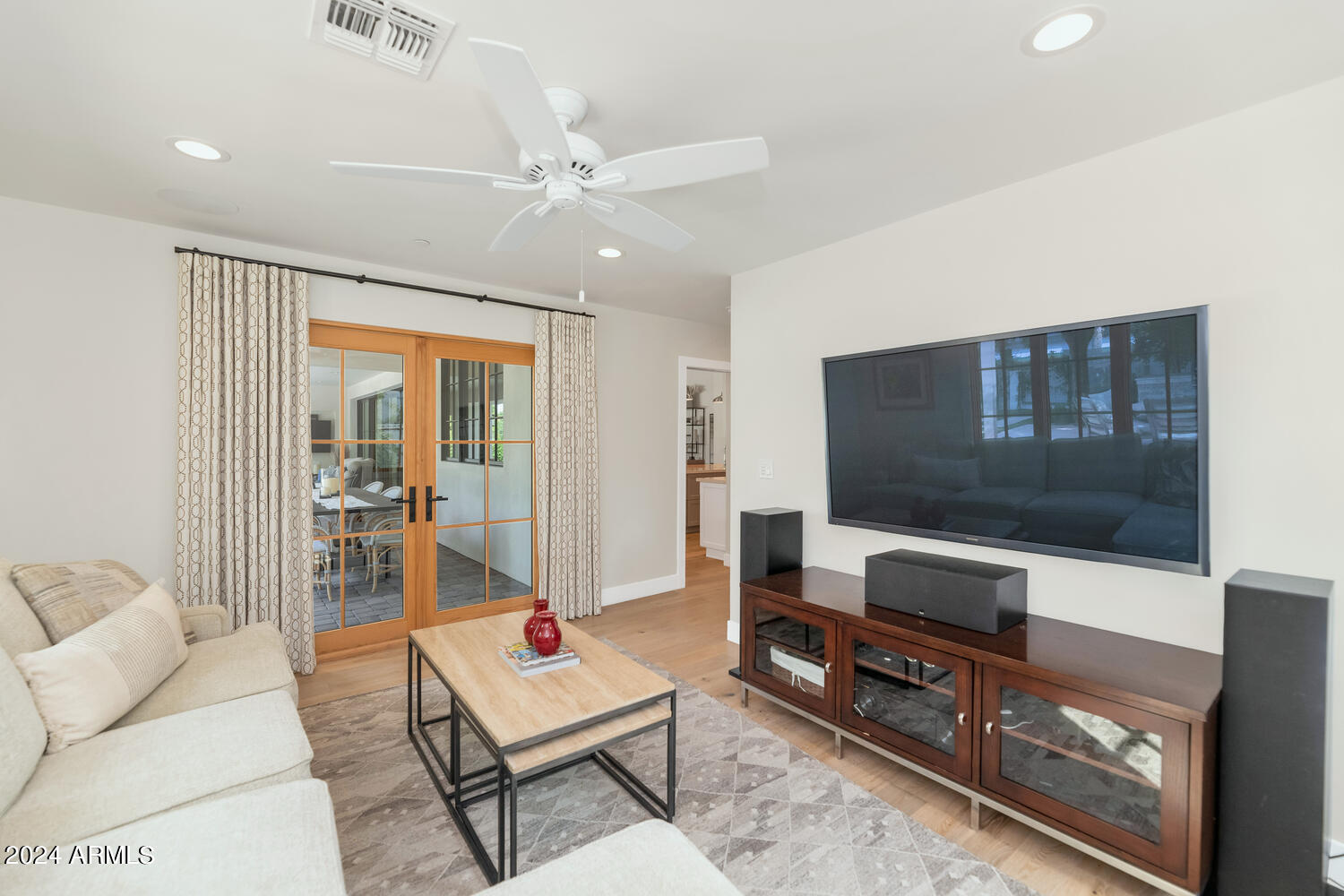 4601 E CALLE DEL MEDIO --