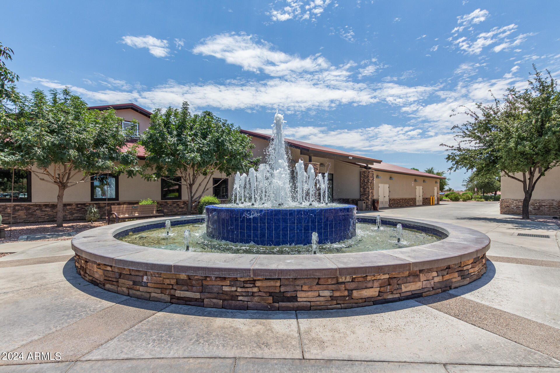 4118 E WALNUT Road