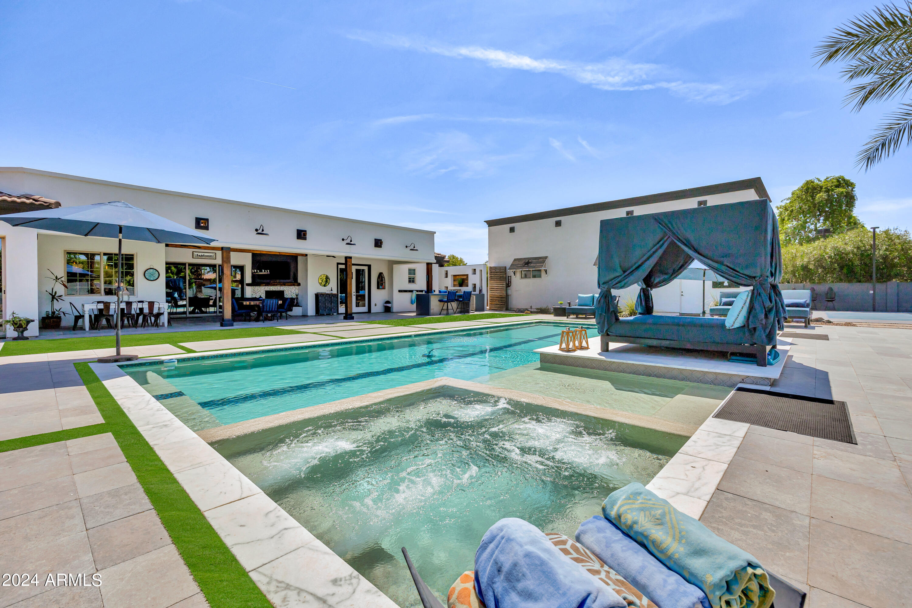 2776 E TAURUS Place