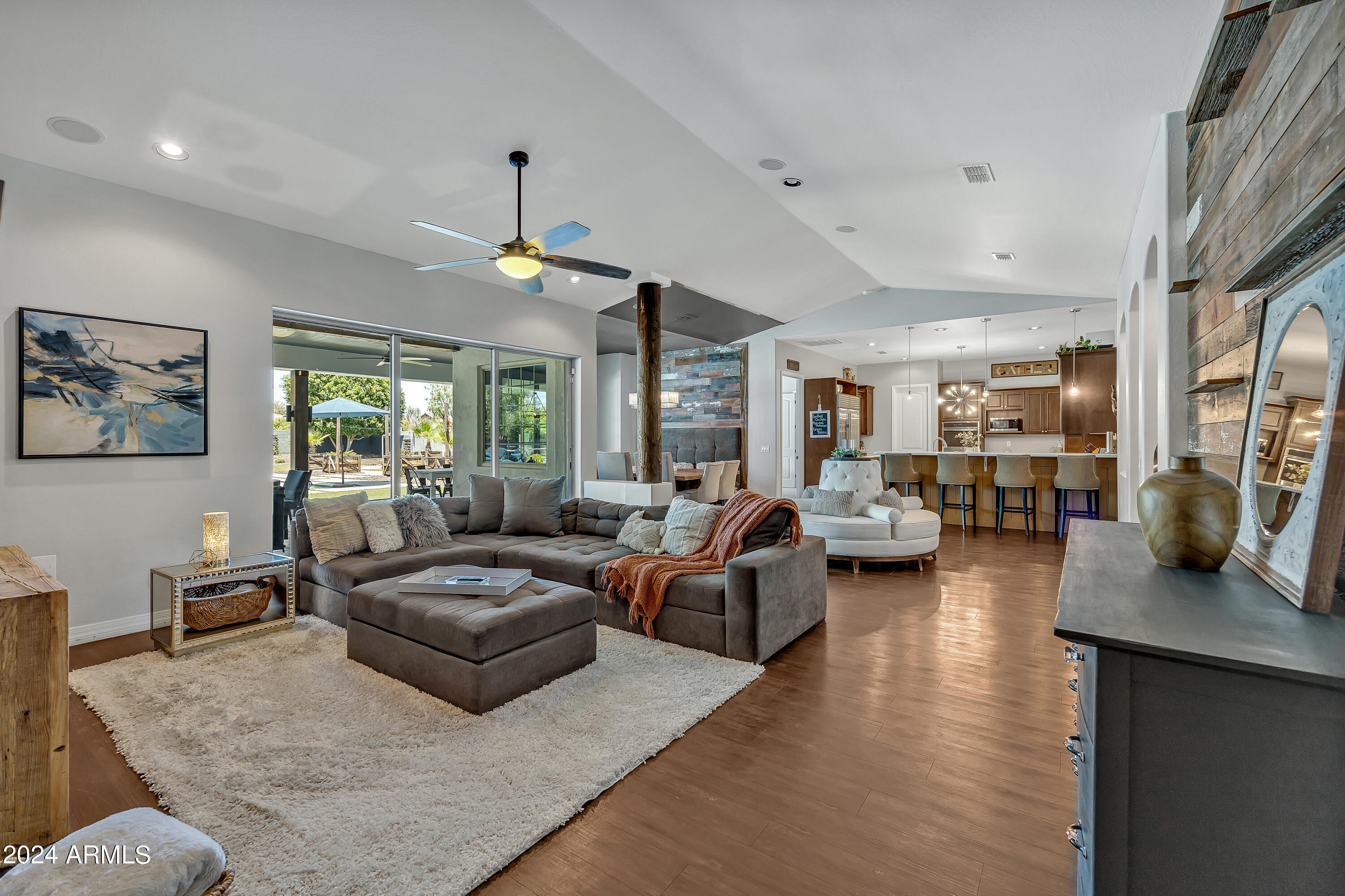 2776 E TAURUS Place