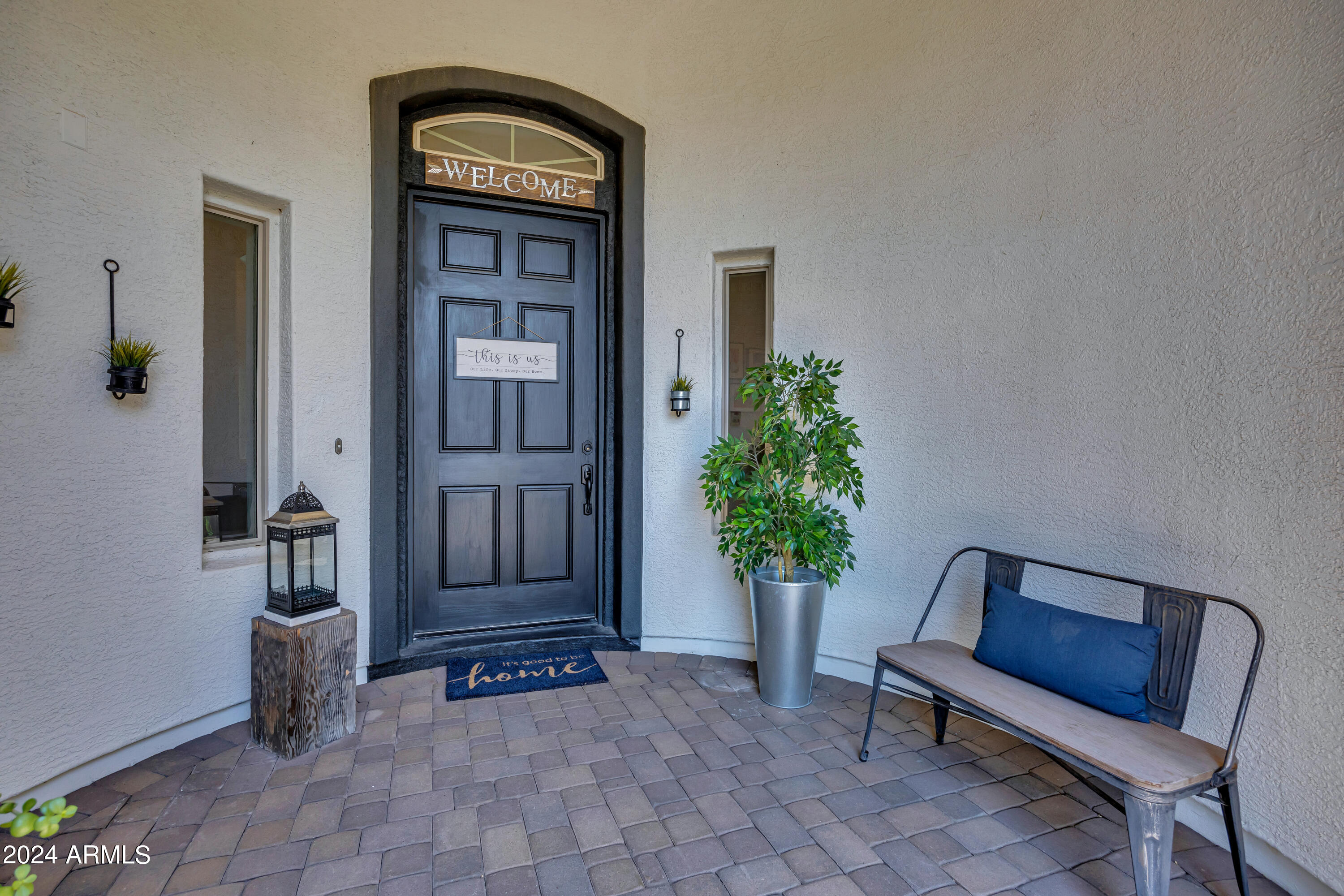 2776 E TAURUS Place