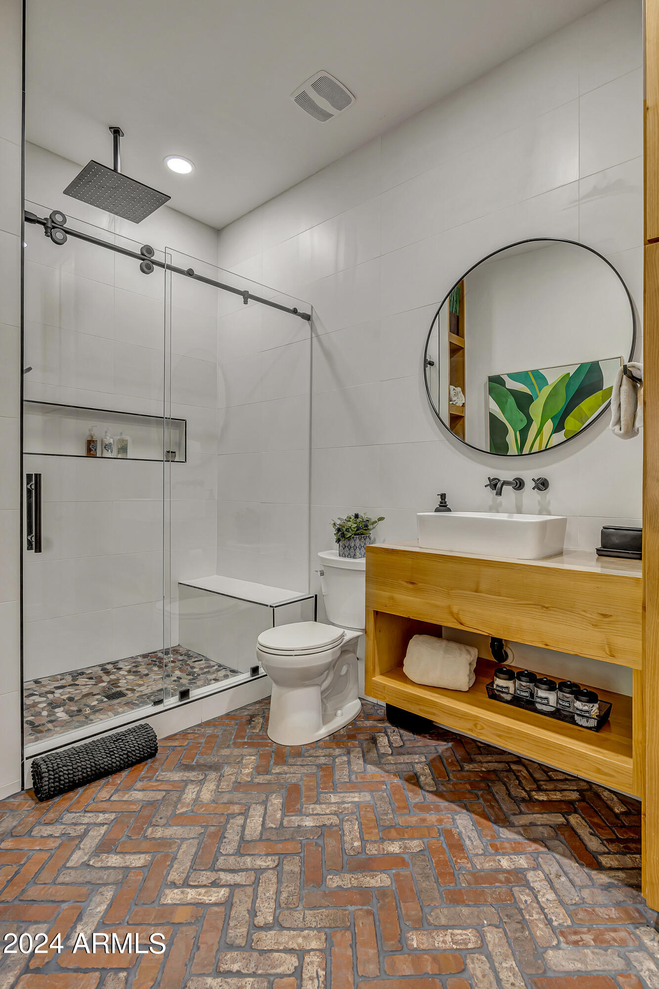 2776 E TAURUS Place