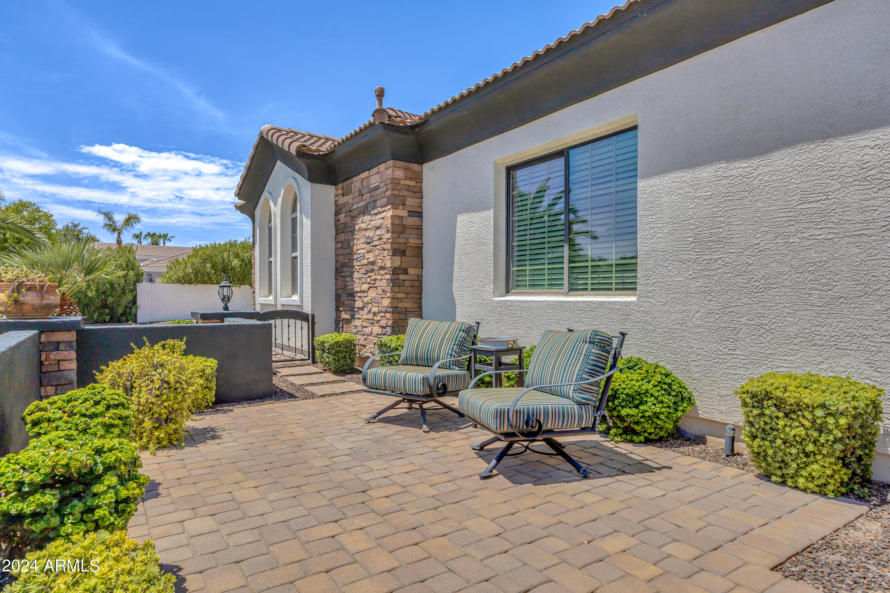 2776 E TAURUS Place
