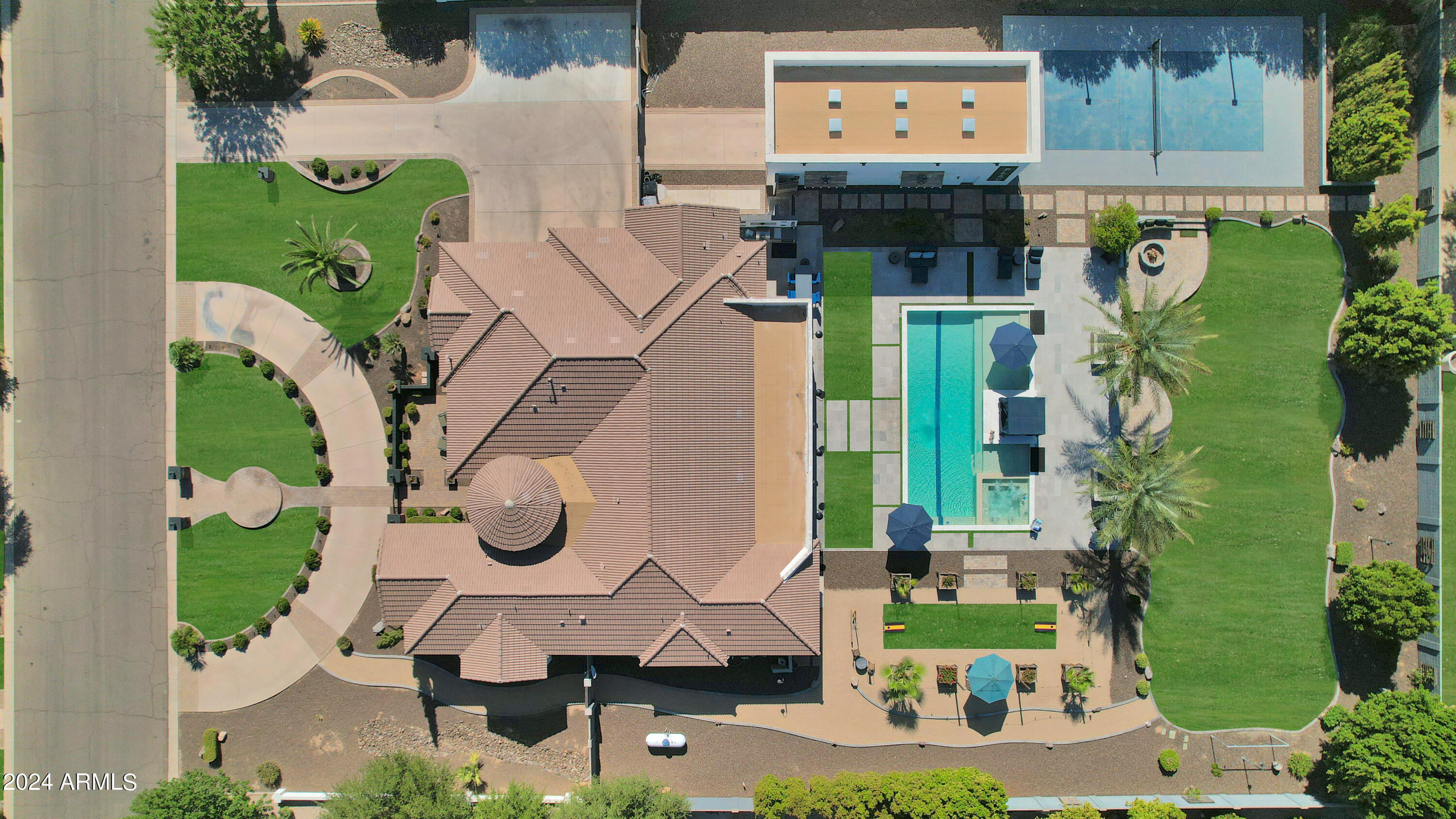2776 E TAURUS Place