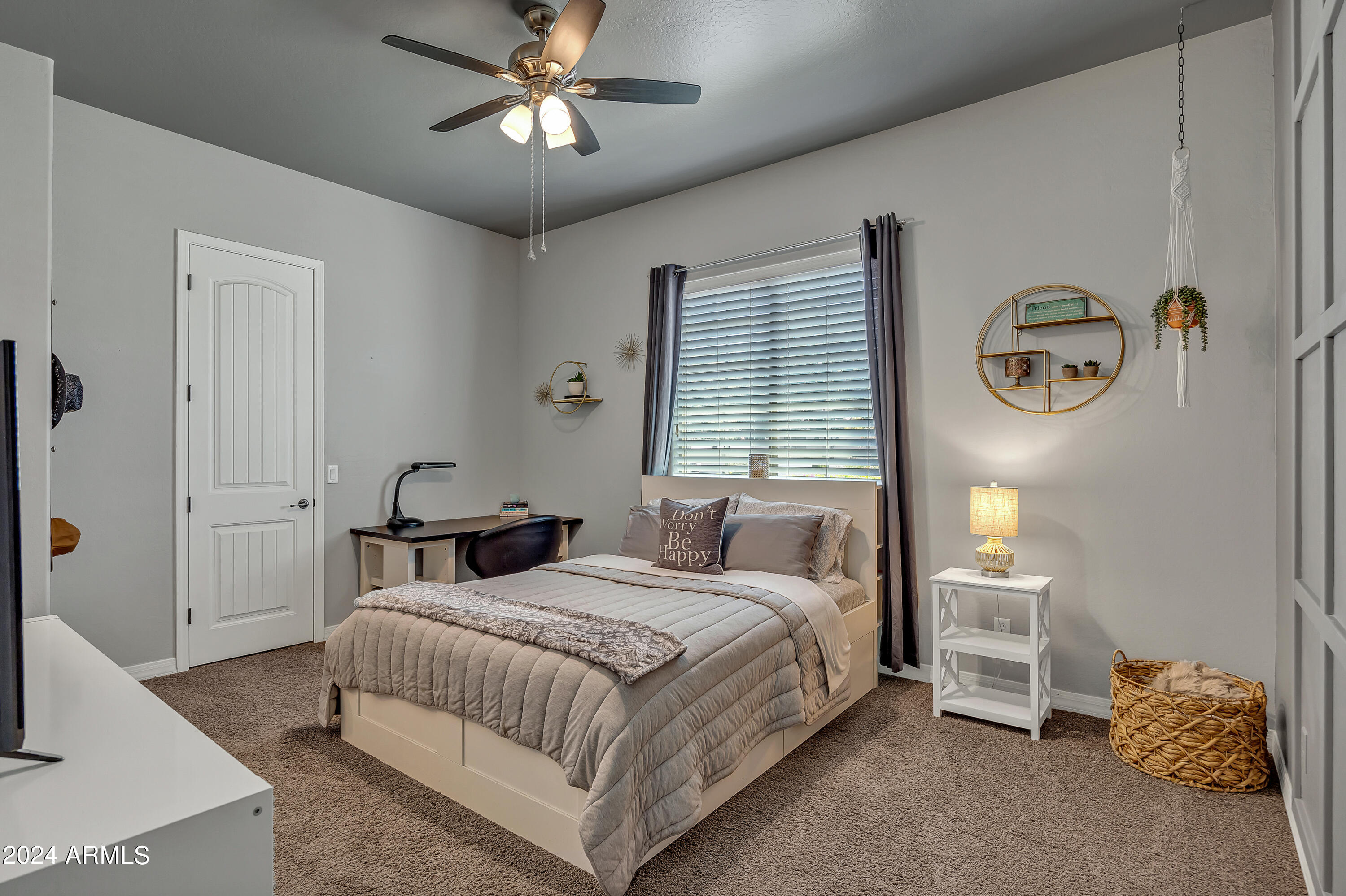 2776 E TAURUS Place