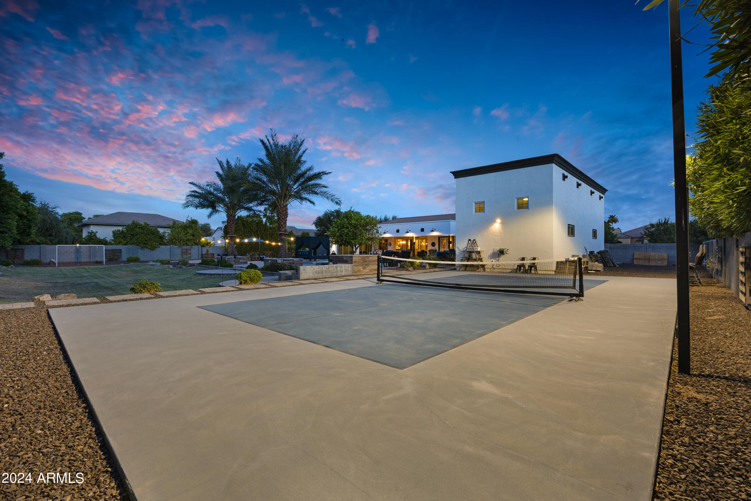 2776 E TAURUS Place