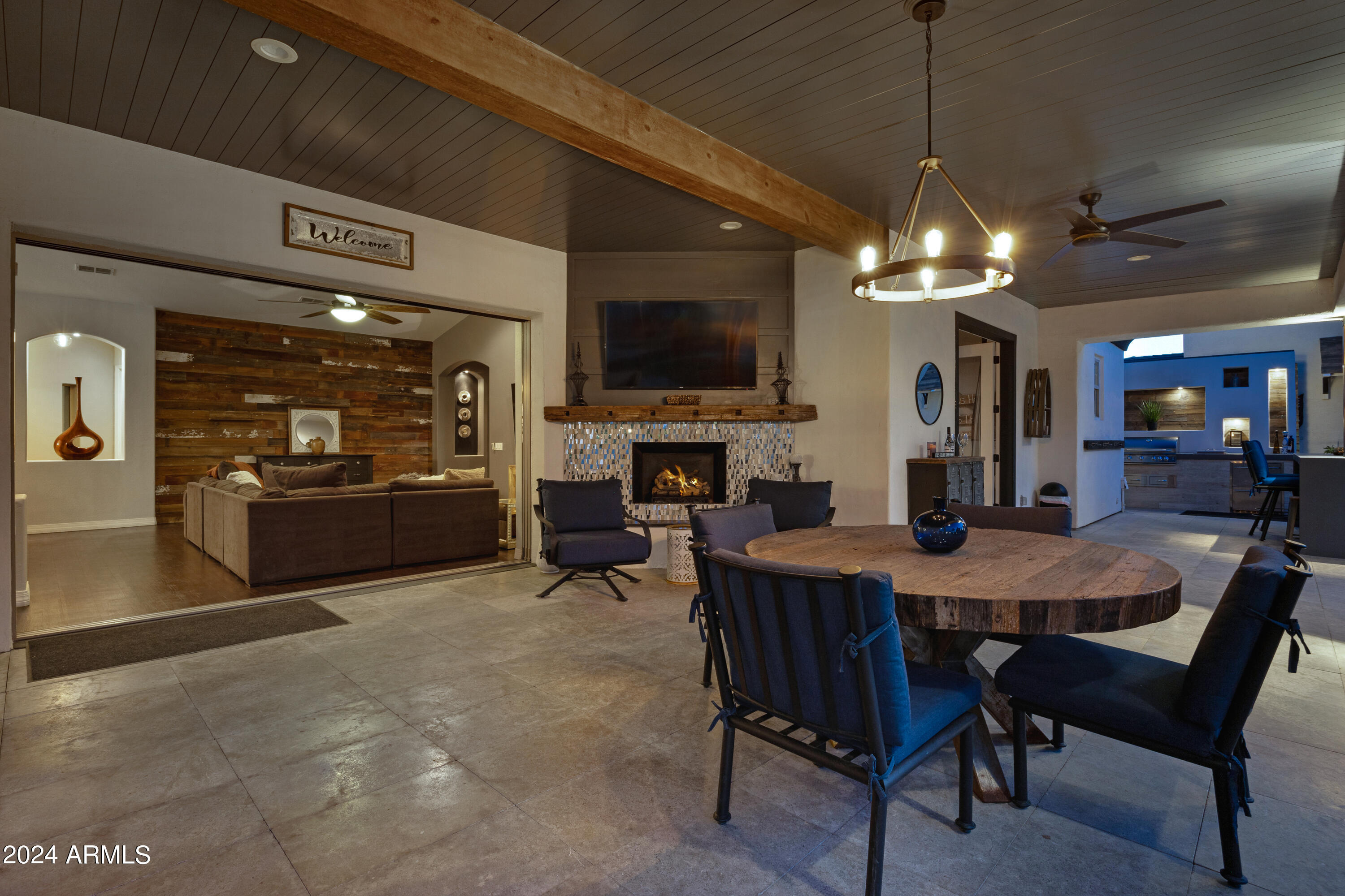 2776 E TAURUS Place