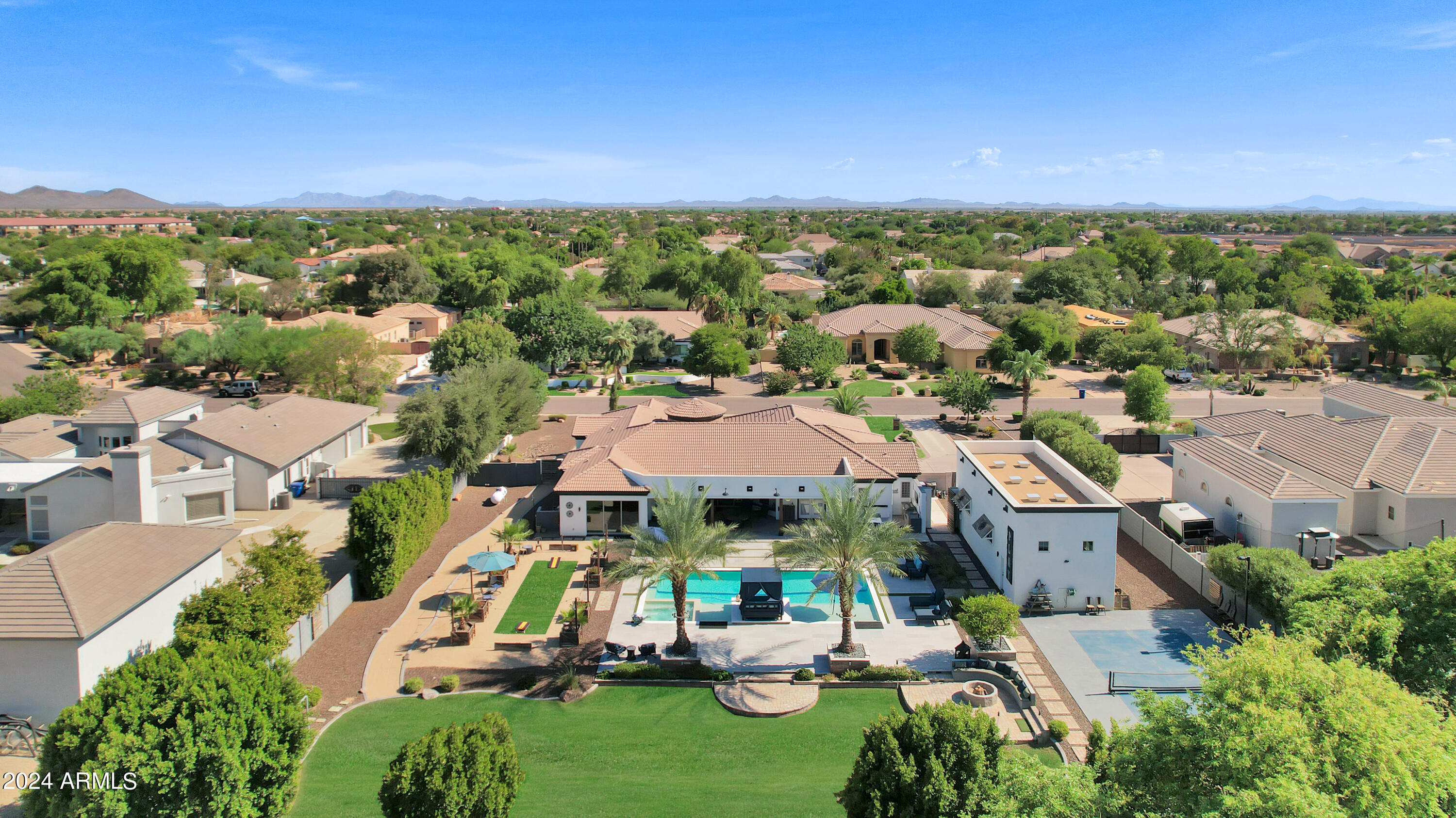 2776 E TAURUS Place