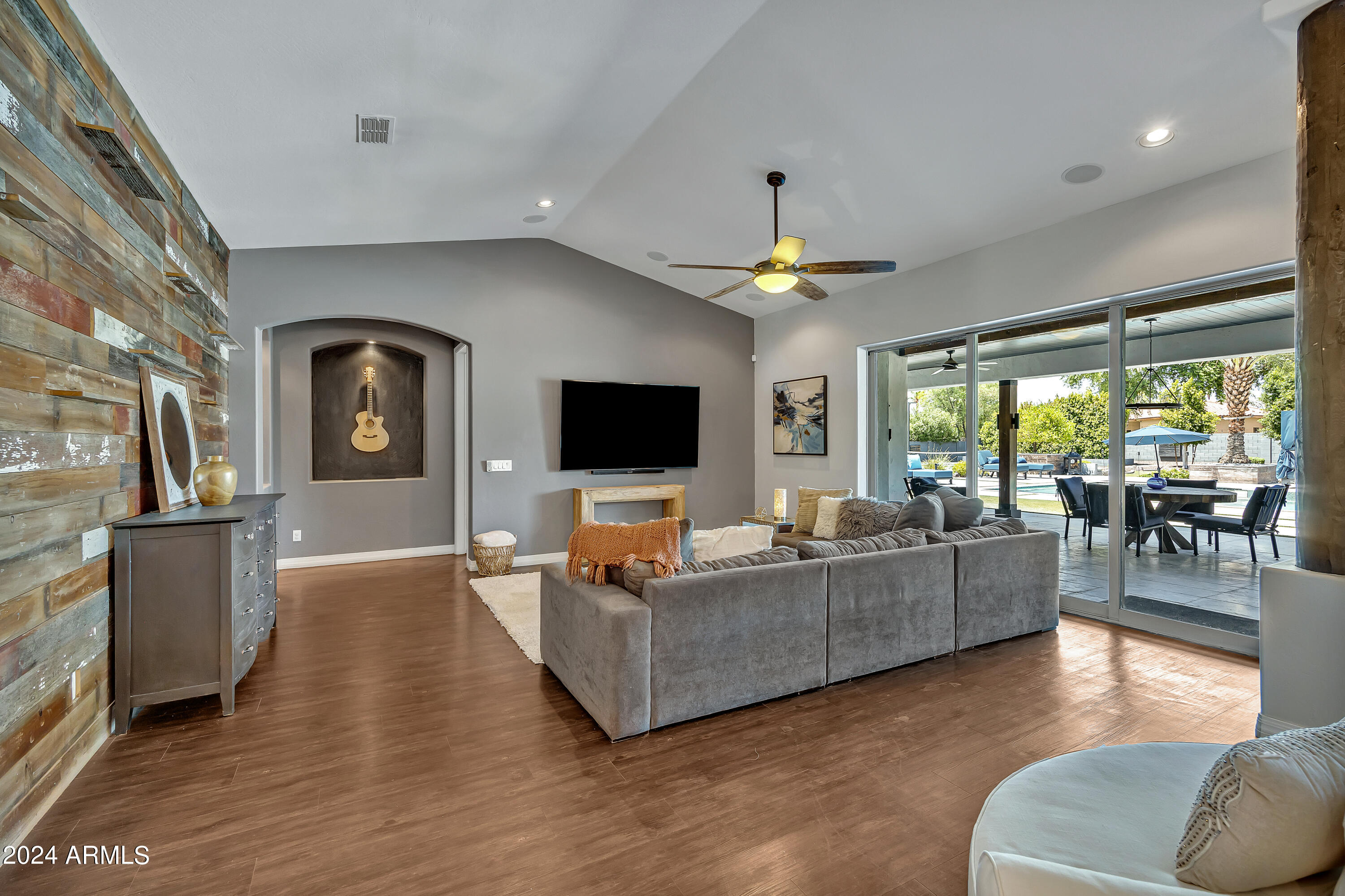 2776 E TAURUS Place