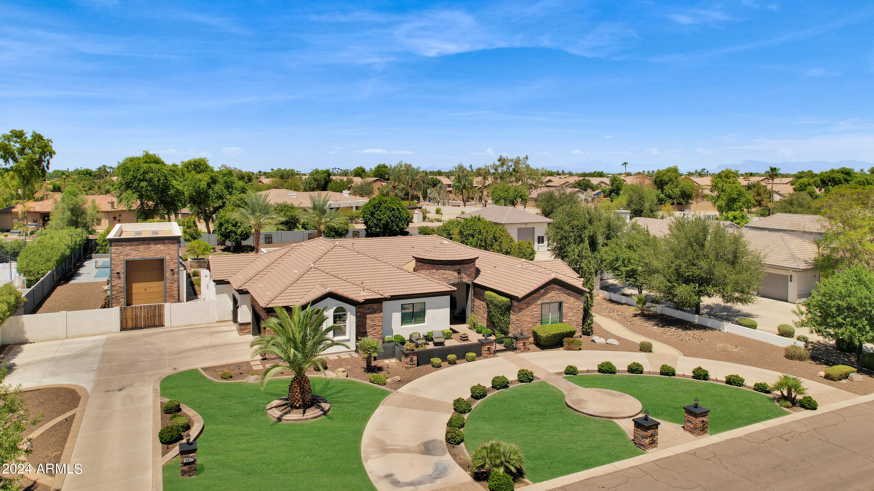 2776 E TAURUS Place