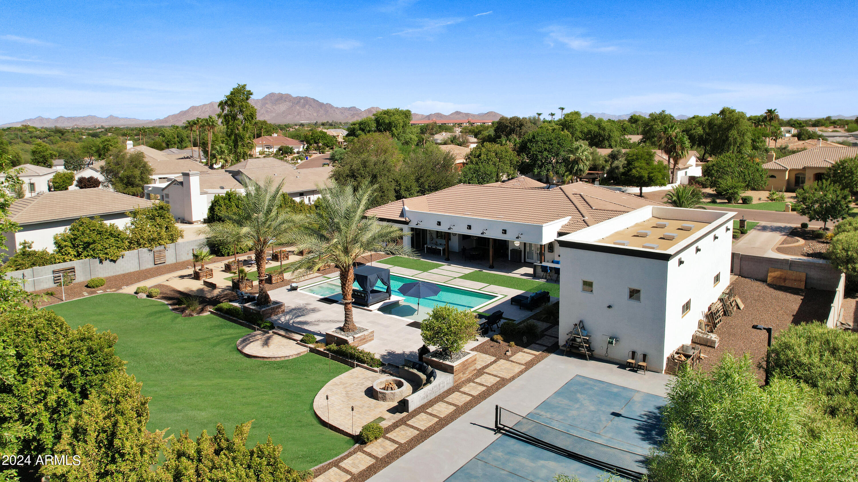 2776 E TAURUS Place
