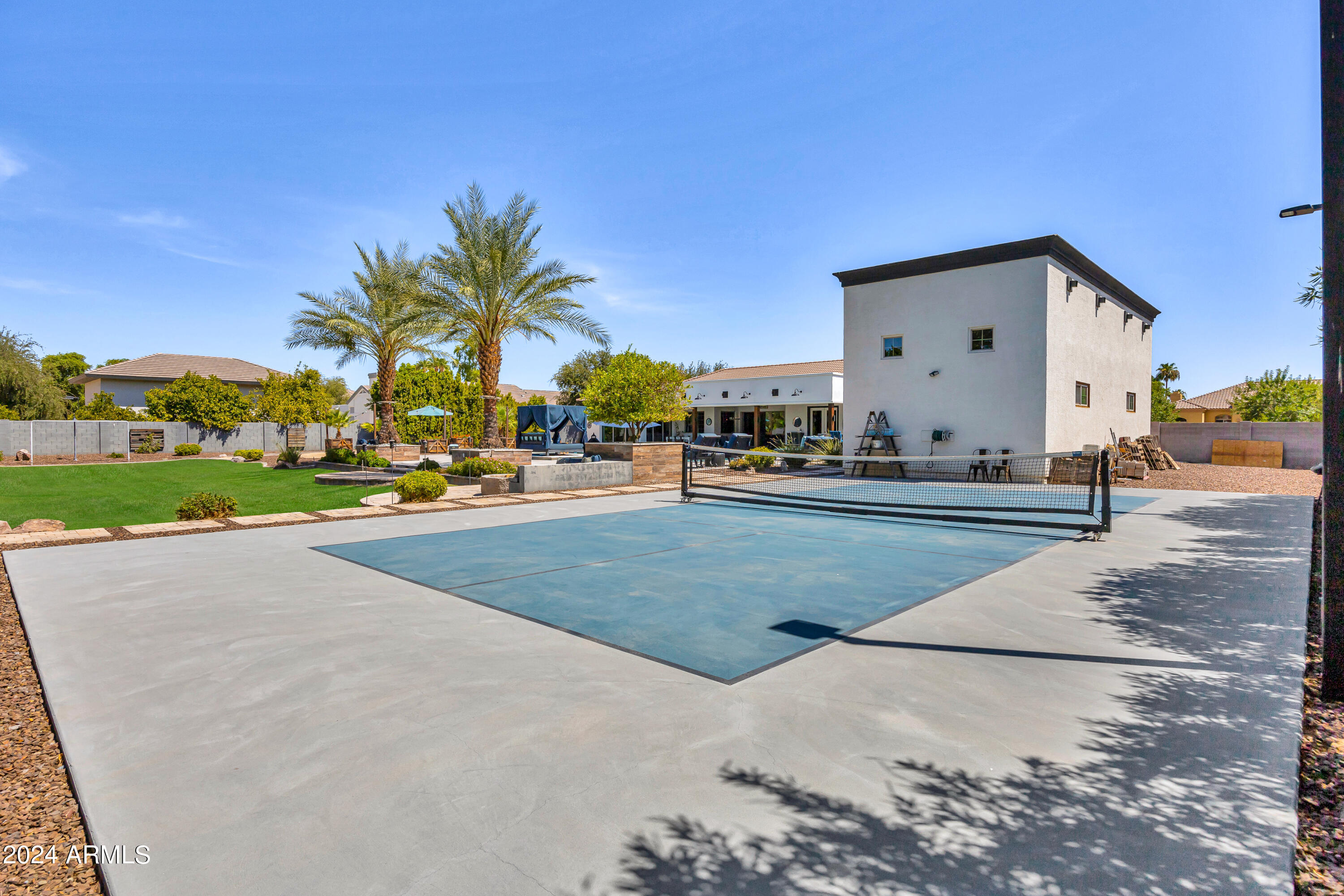 2776 E TAURUS Place