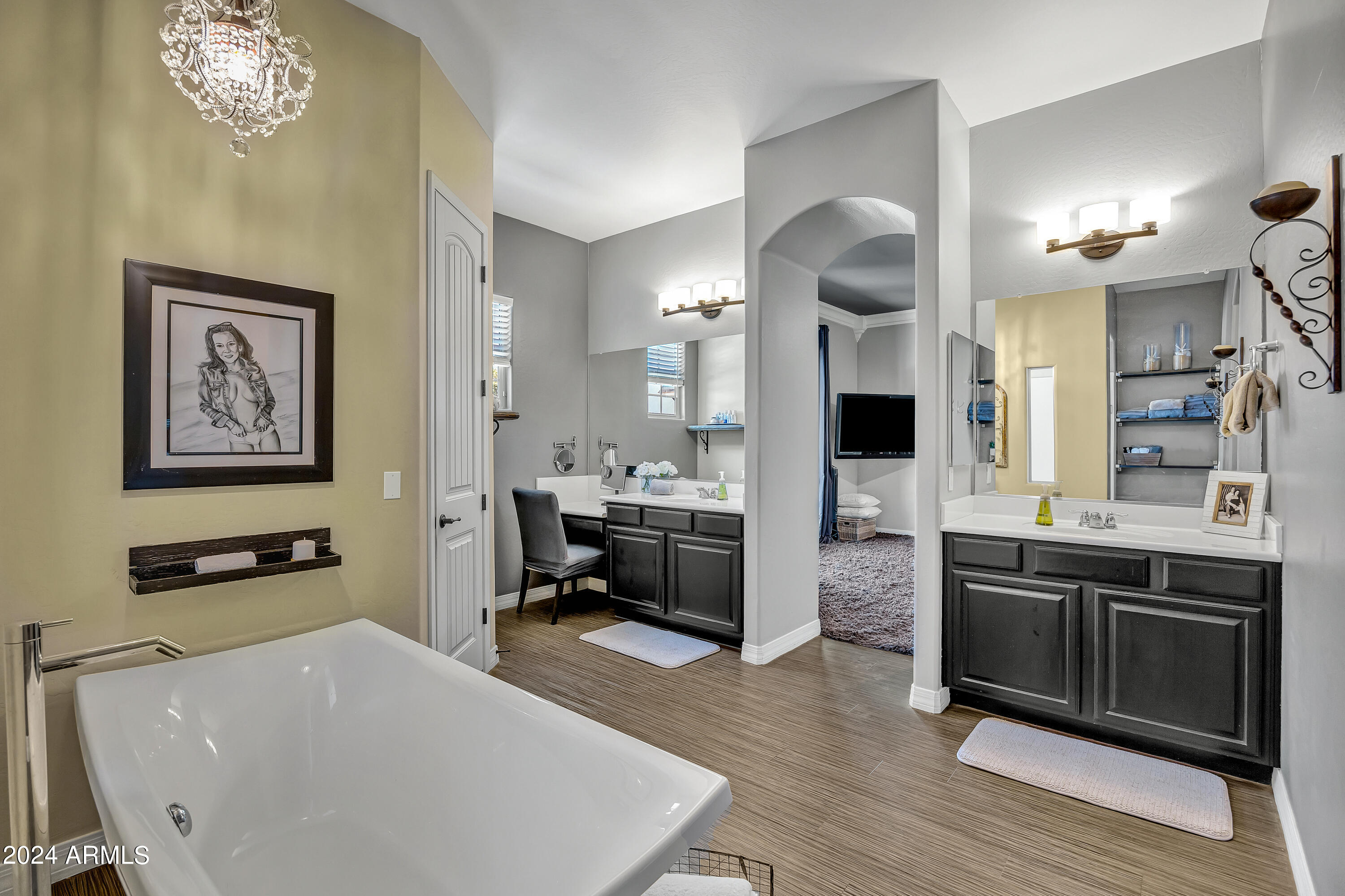 2776 E TAURUS Place