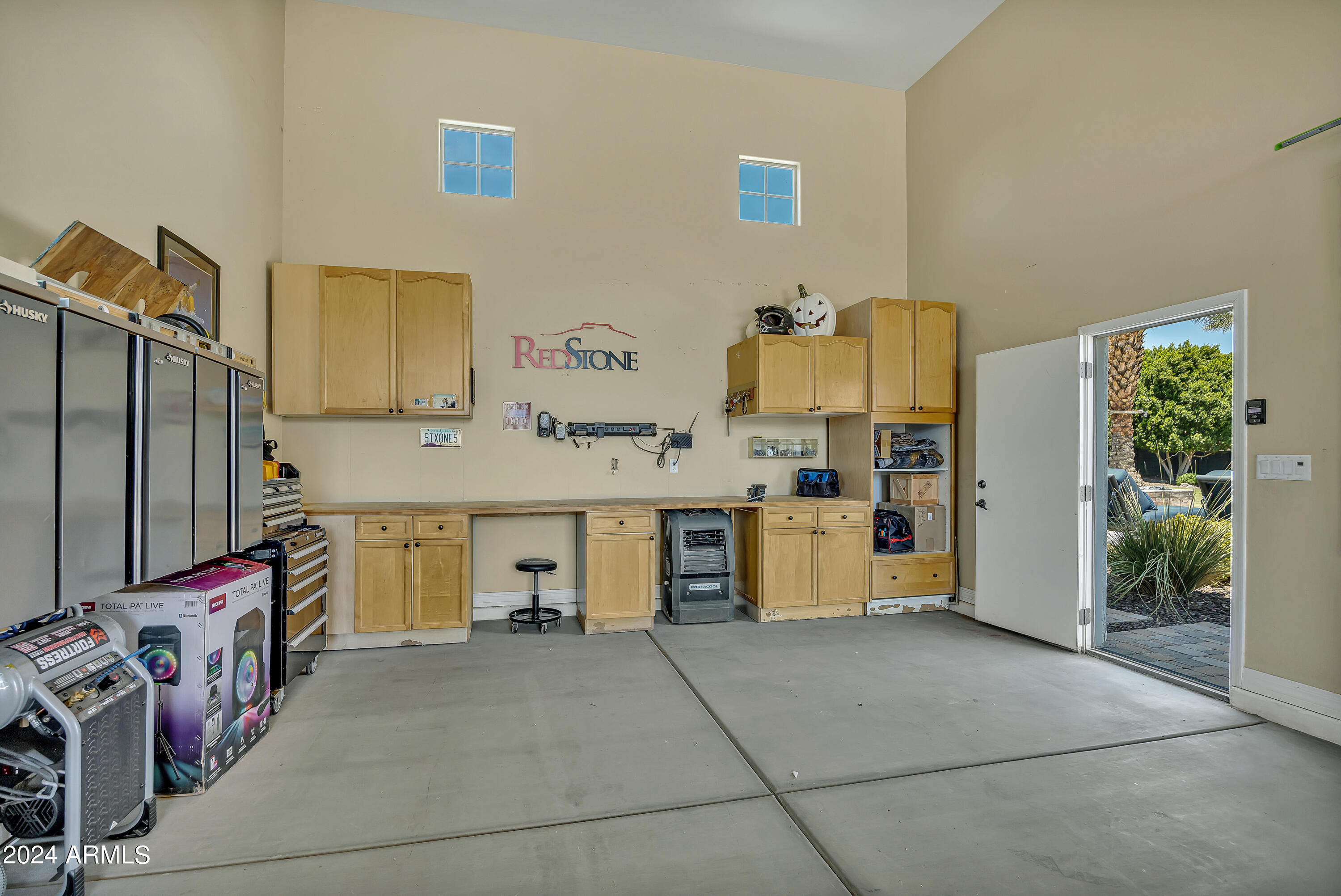 2776 E TAURUS Place
