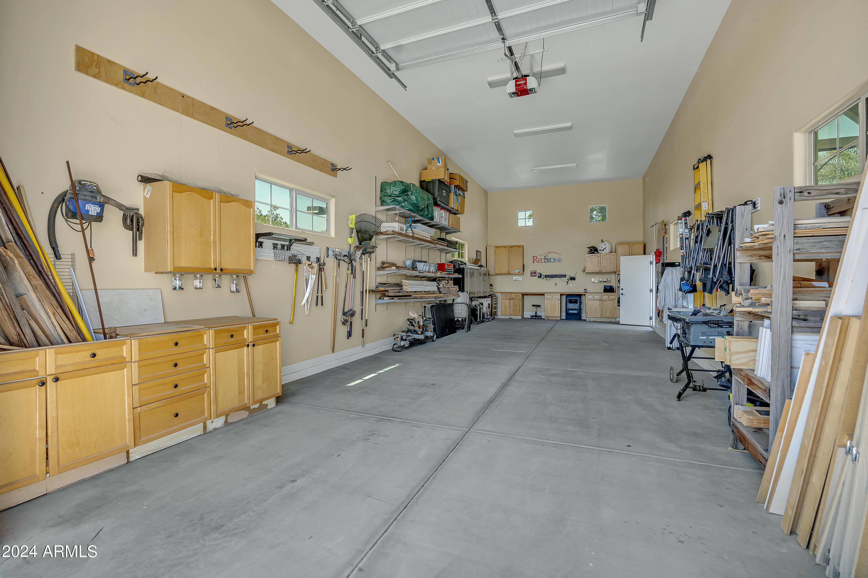 2776 E TAURUS Place