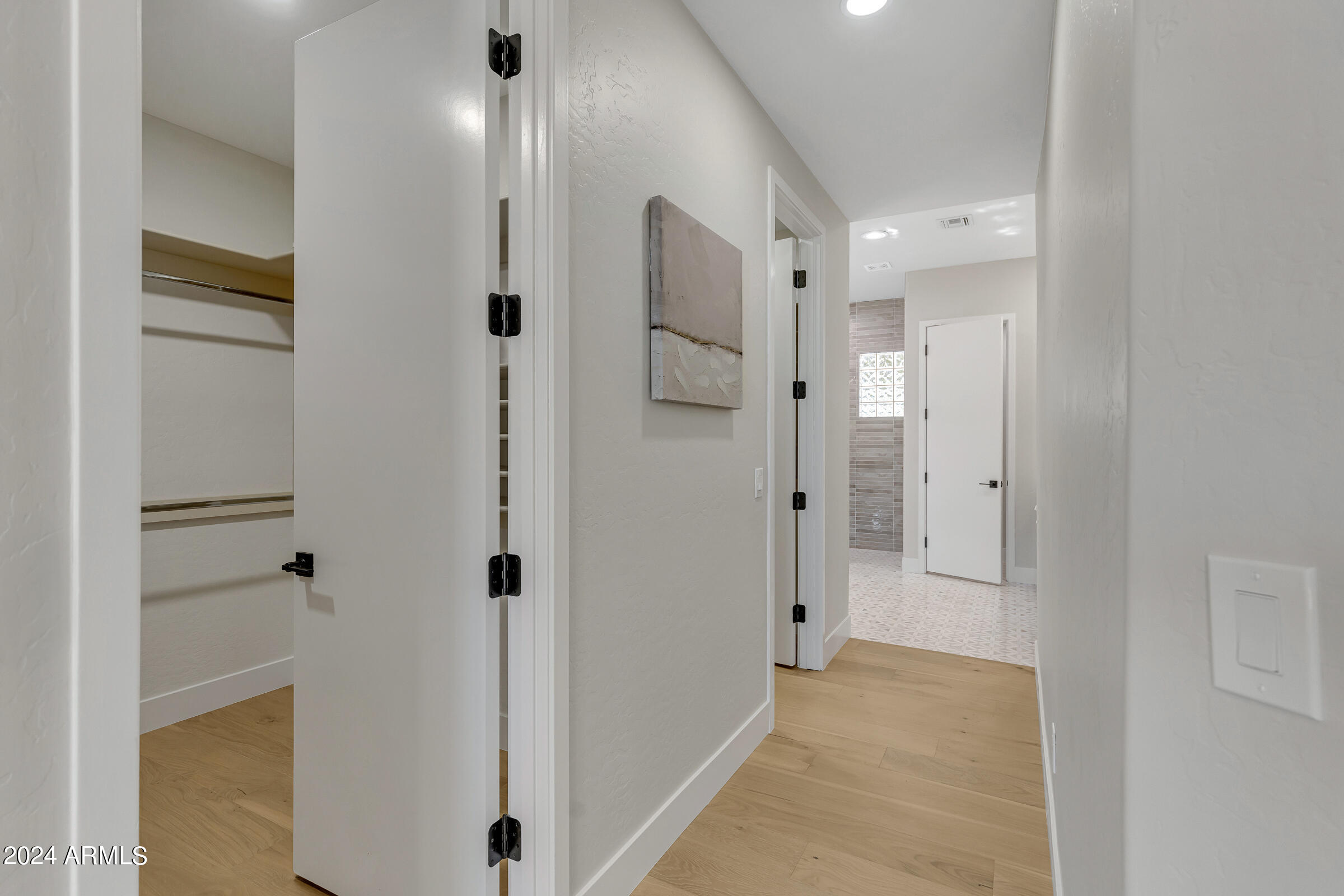1763 W Blue Ridge Way