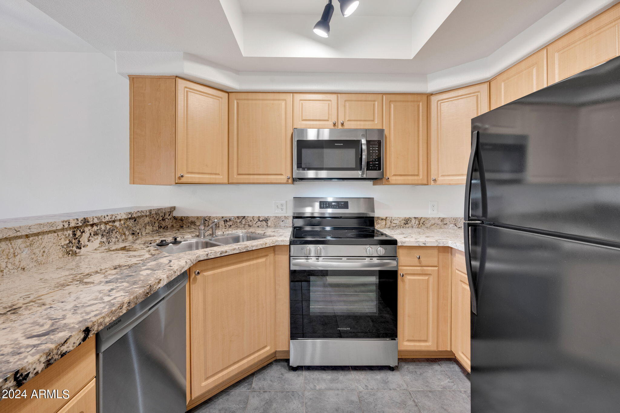 7008 E GOLD DUST Avenue # 211