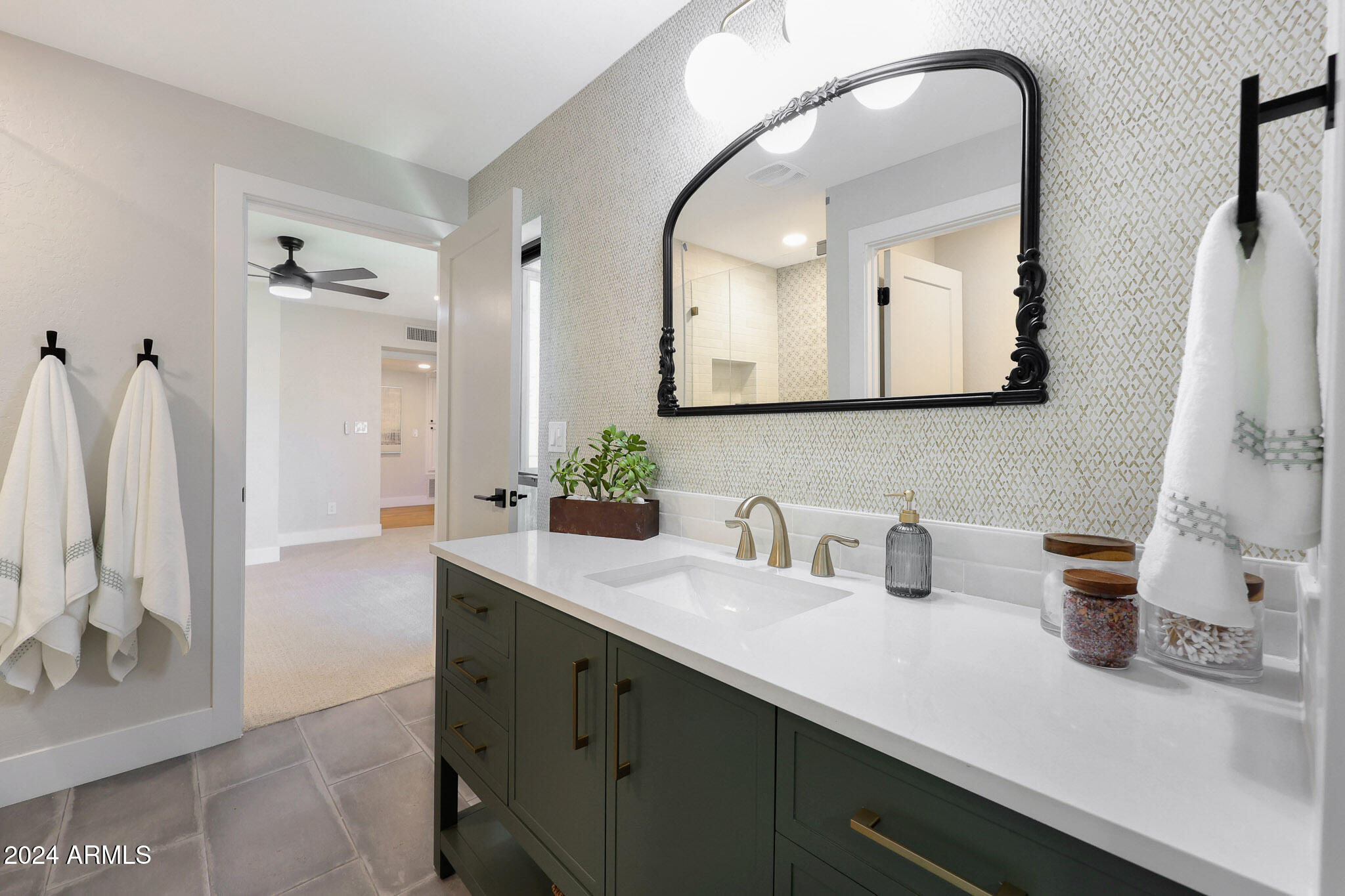 4440 E CAMELBACK Road # 32