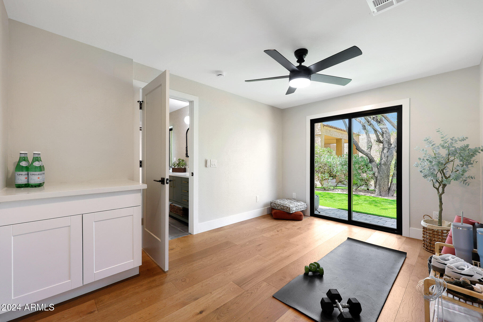 4440 E CAMELBACK Road # 32