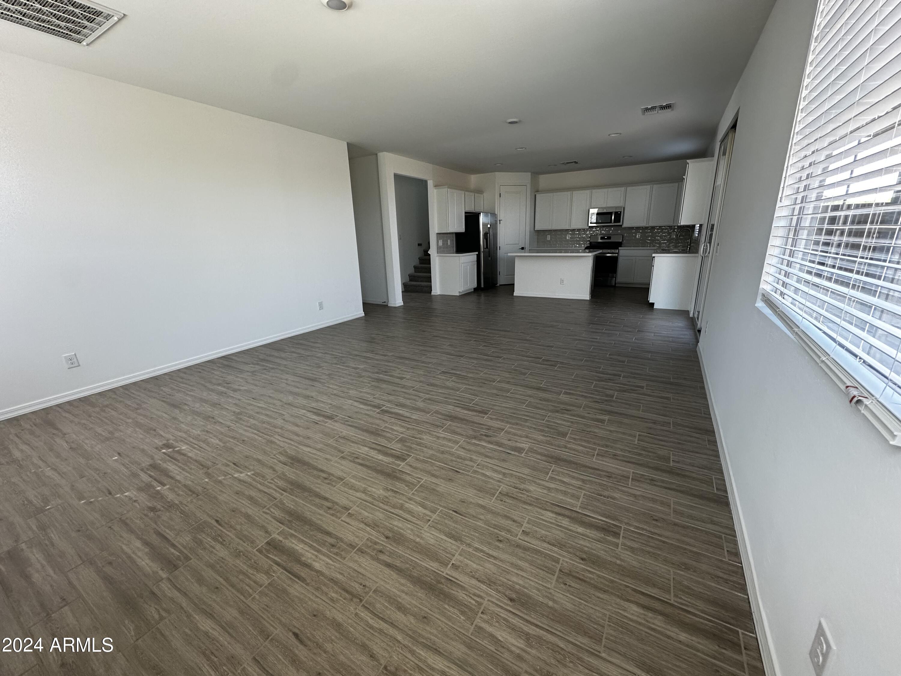5715 W MOODY Trail