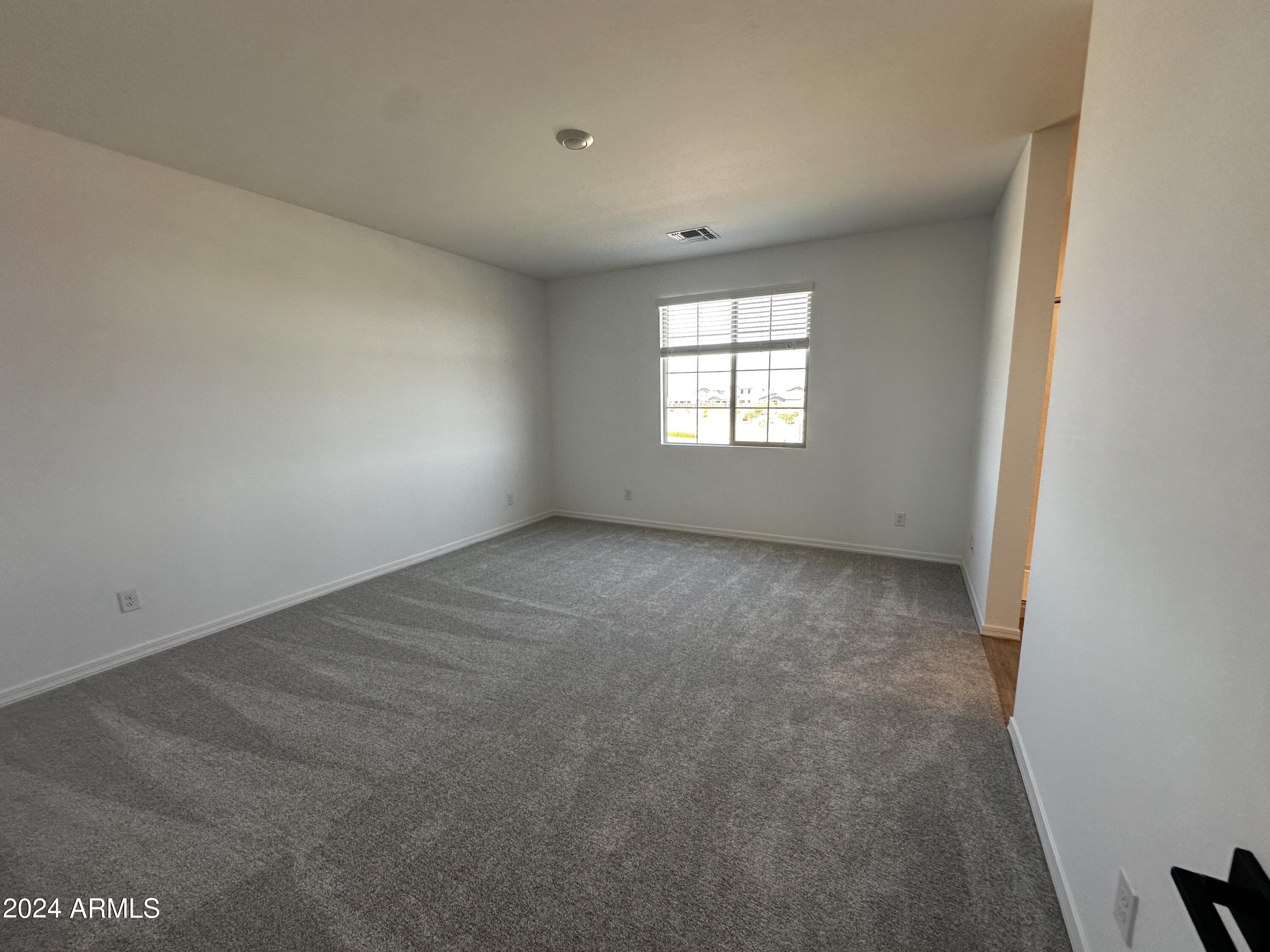 5715 W MOODY Trail