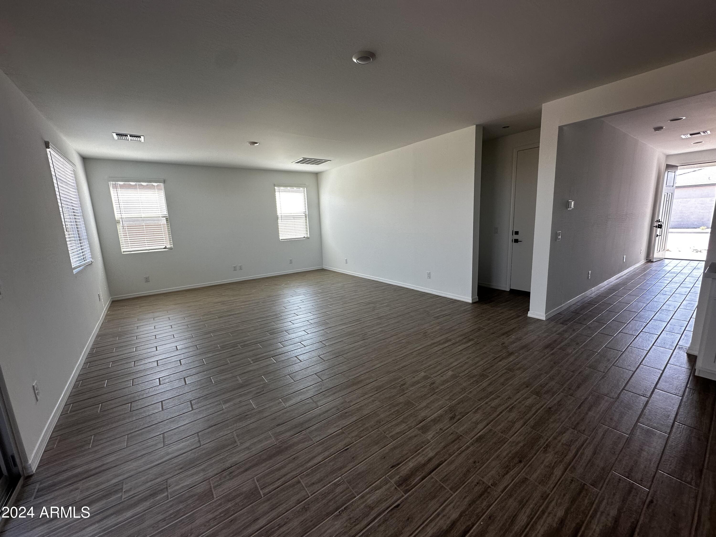 5715 W MOODY Trail