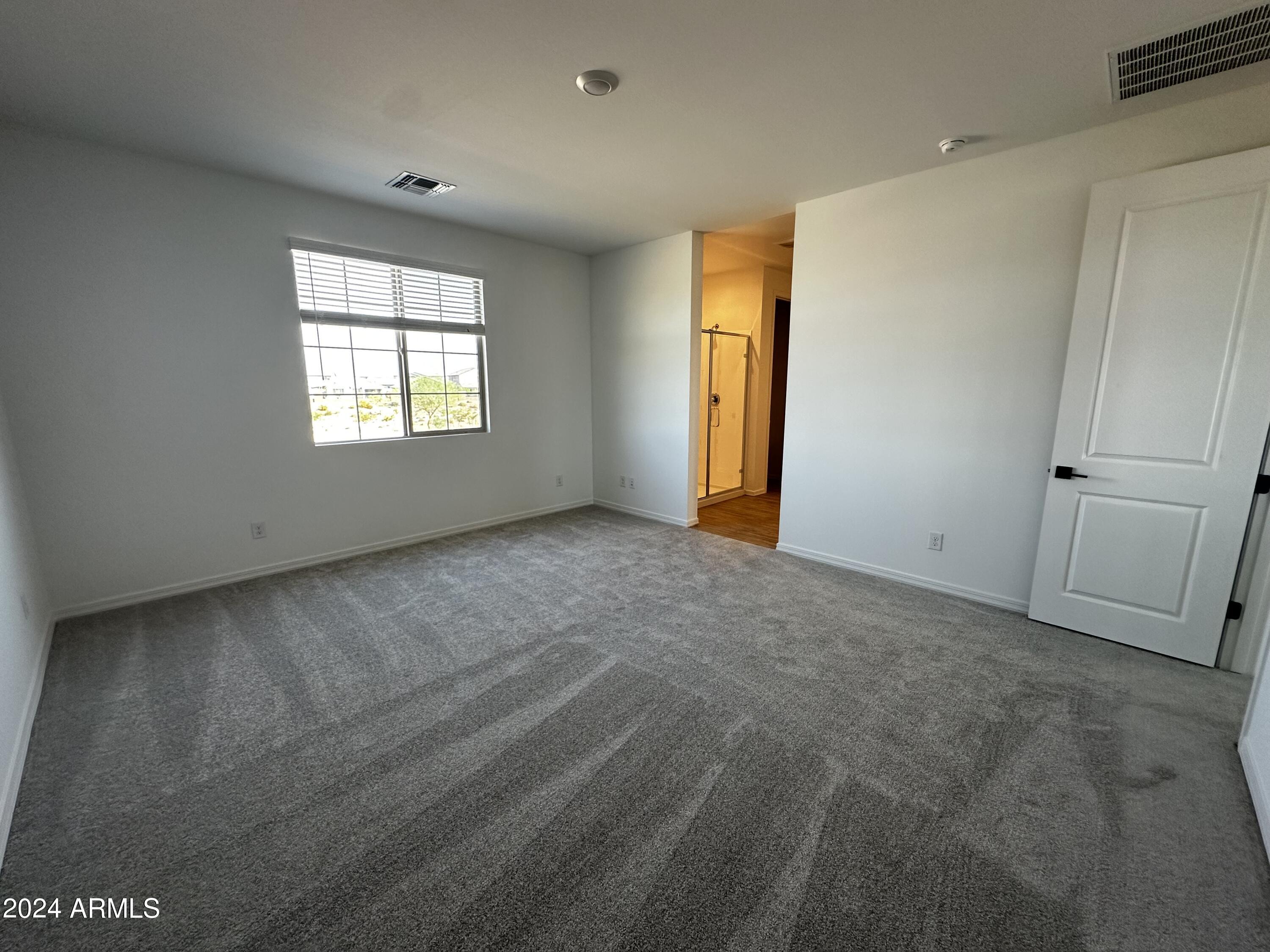 5715 W MOODY Trail