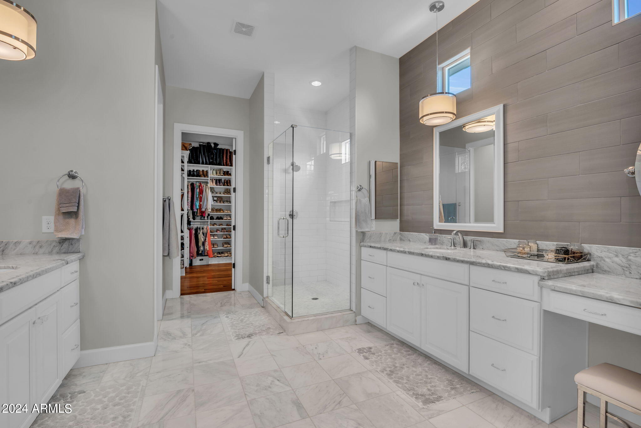 24 W MARLETTE Avenue