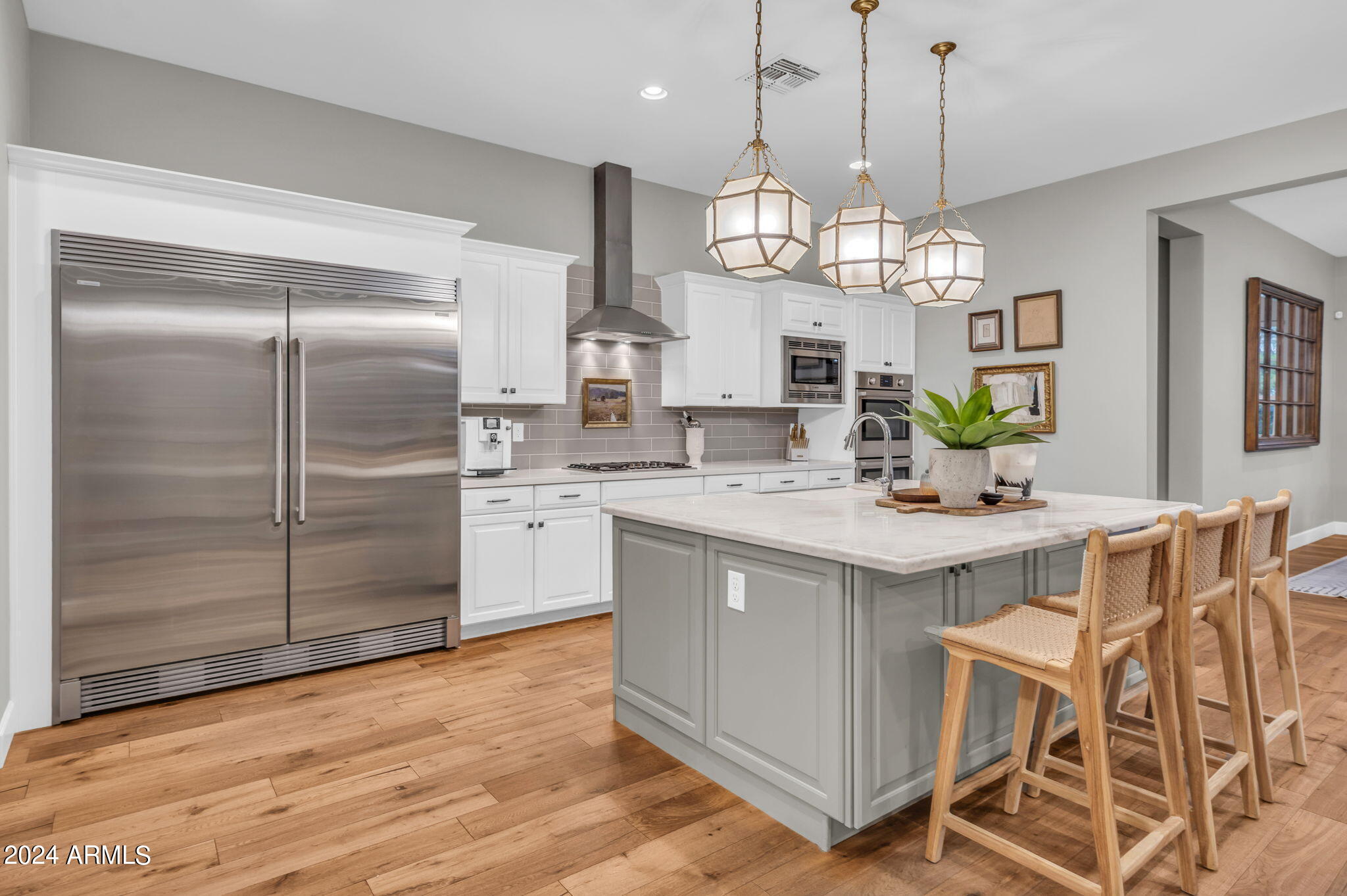 24 W MARLETTE Avenue