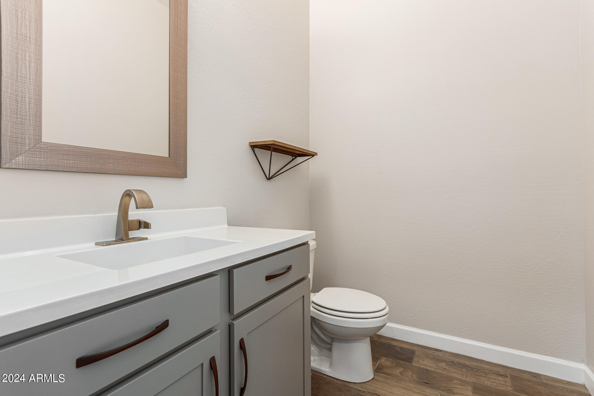 3721 E CATALINA Drive