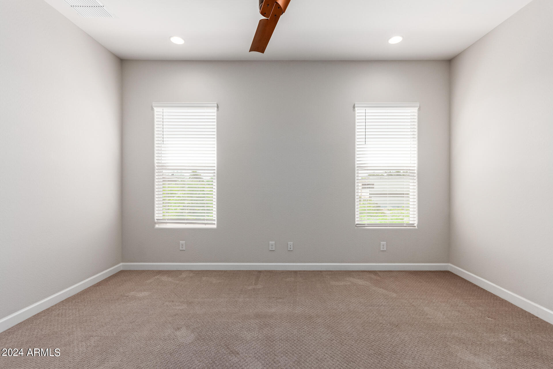 3721 E CATALINA Drive