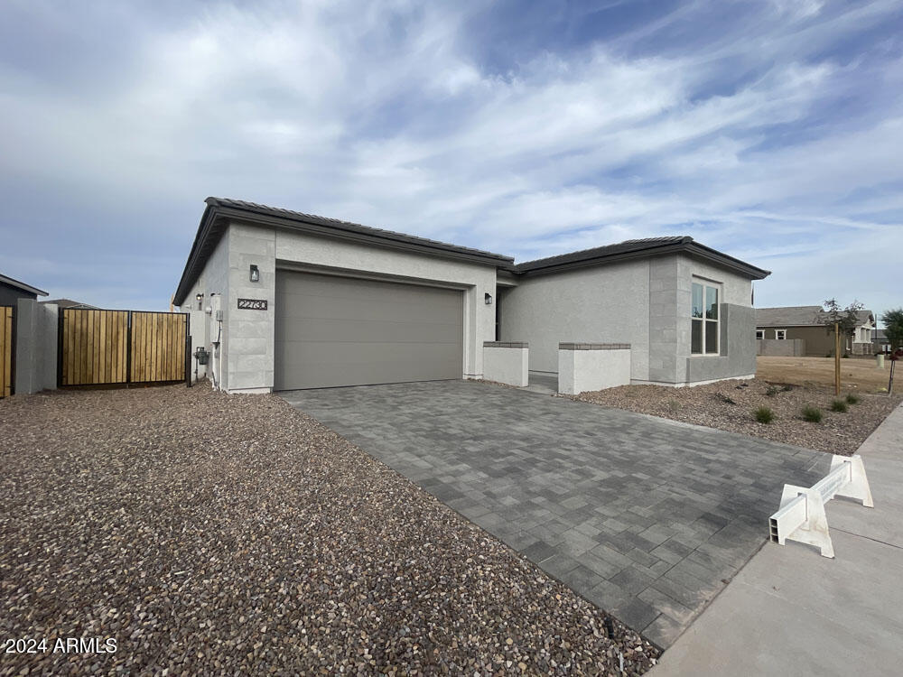 22730 E ROUNDUP Way