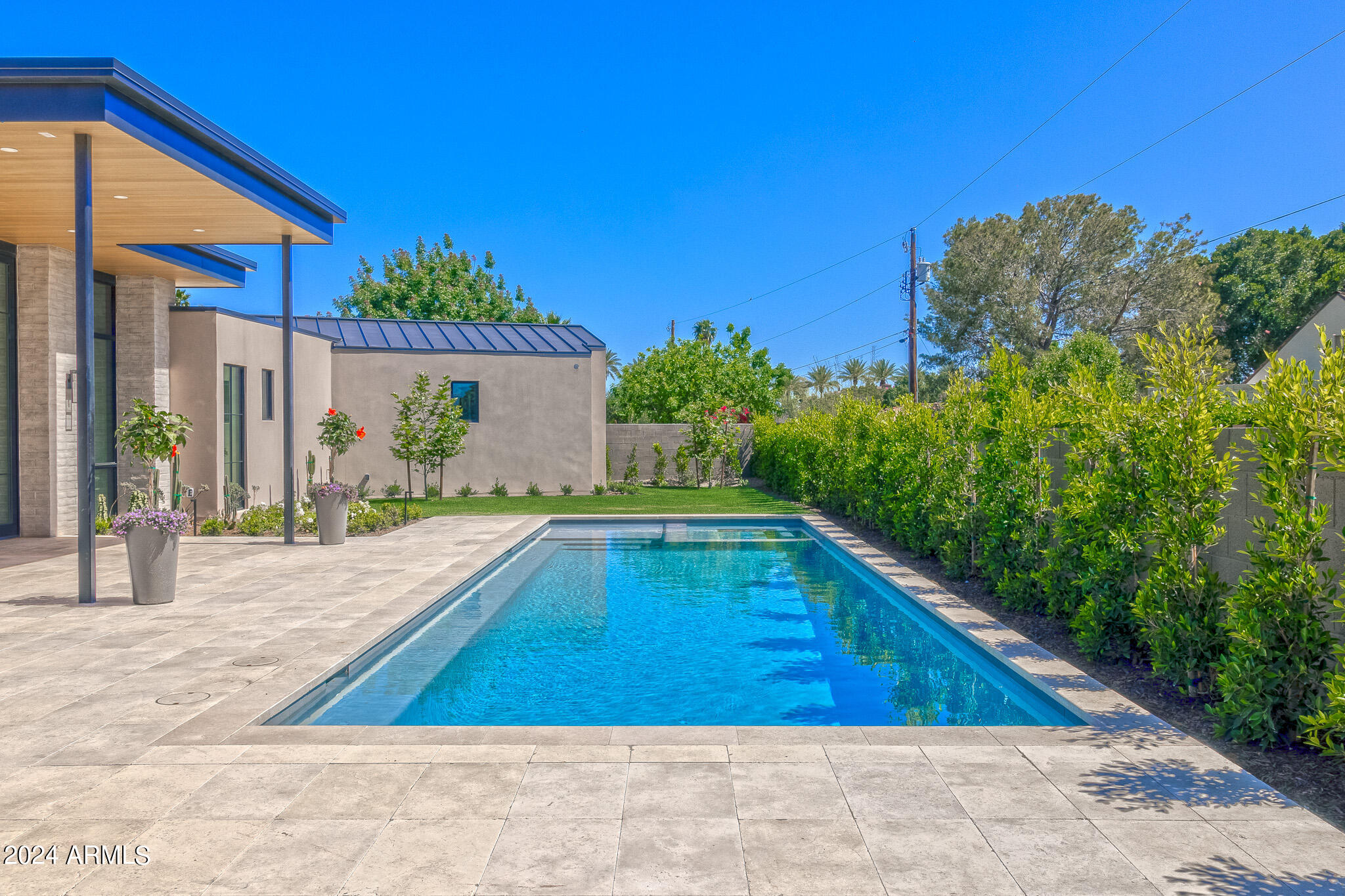 4723 E MARIPOSA Street