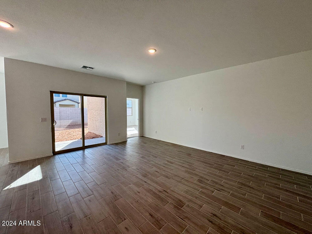 47785 W MELLEN Lane