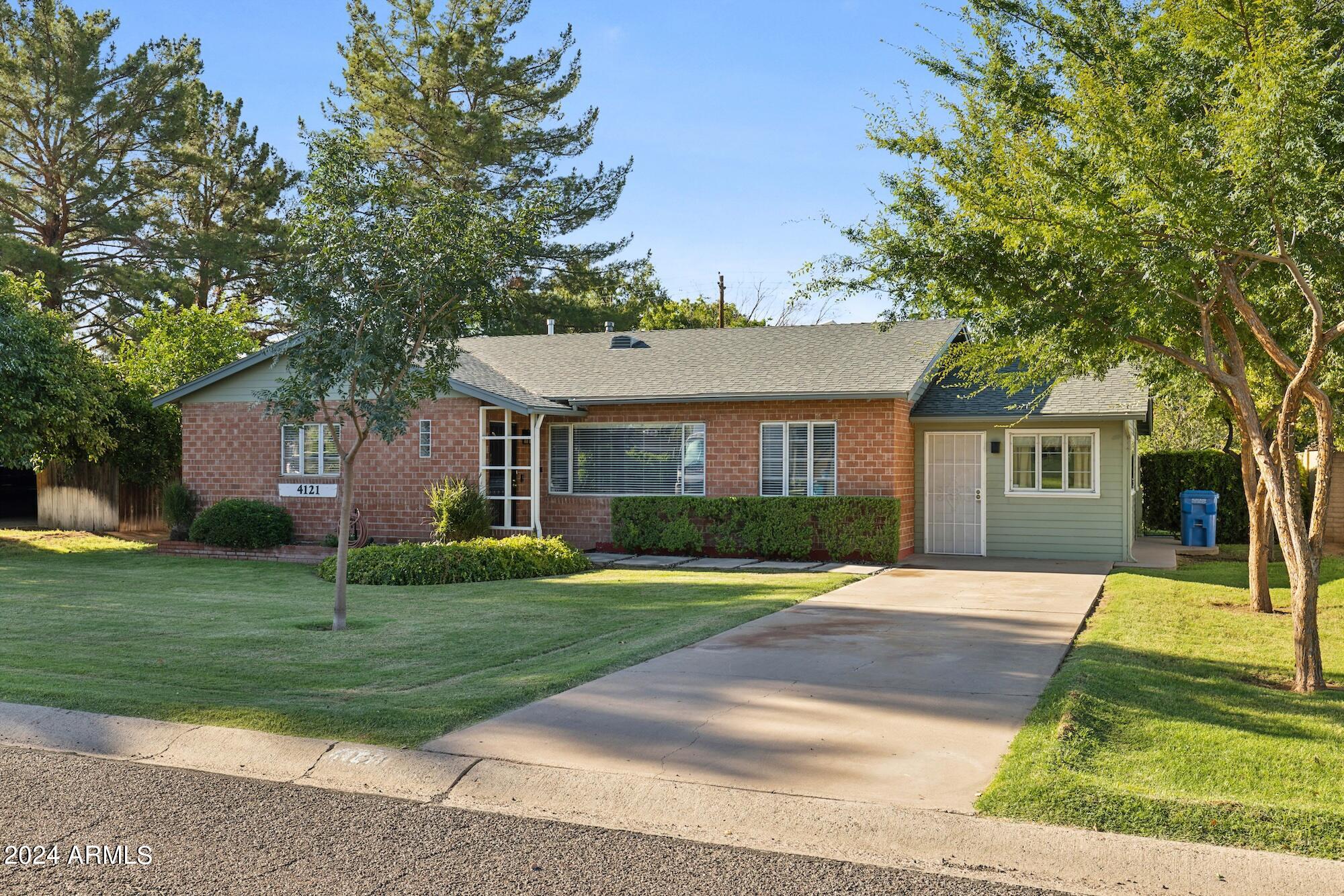 4121 E Edgemont Avenue