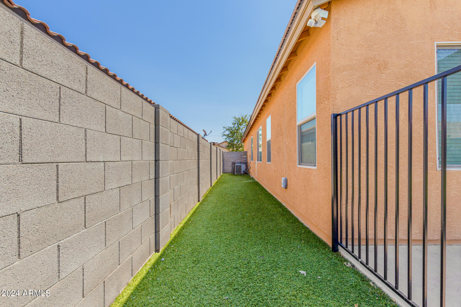 38652 N REYNOSA Drive