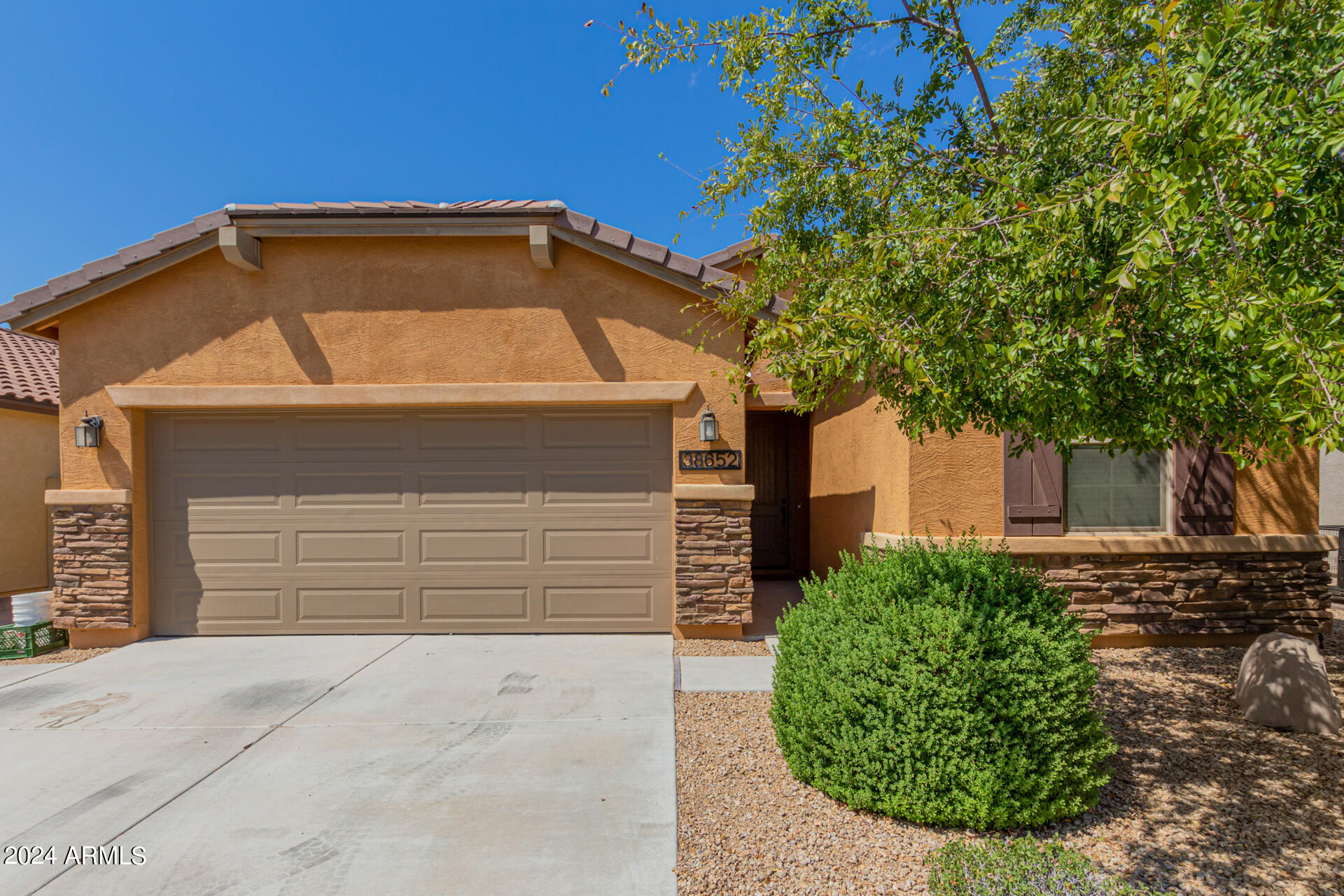 38652 N REYNOSA Drive
