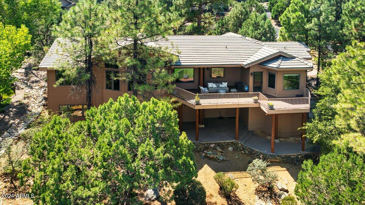 745 CROSSCREEK Drive