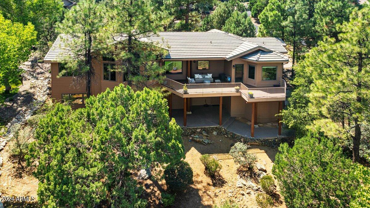745 CROSSCREEK Drive