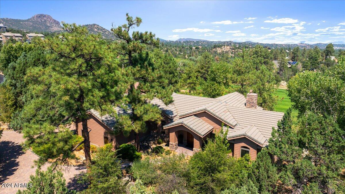 745 CROSSCREEK Drive