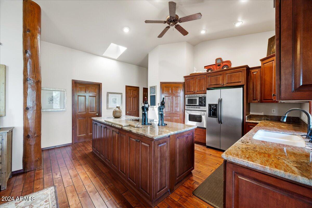 745 CROSSCREEK Drive
