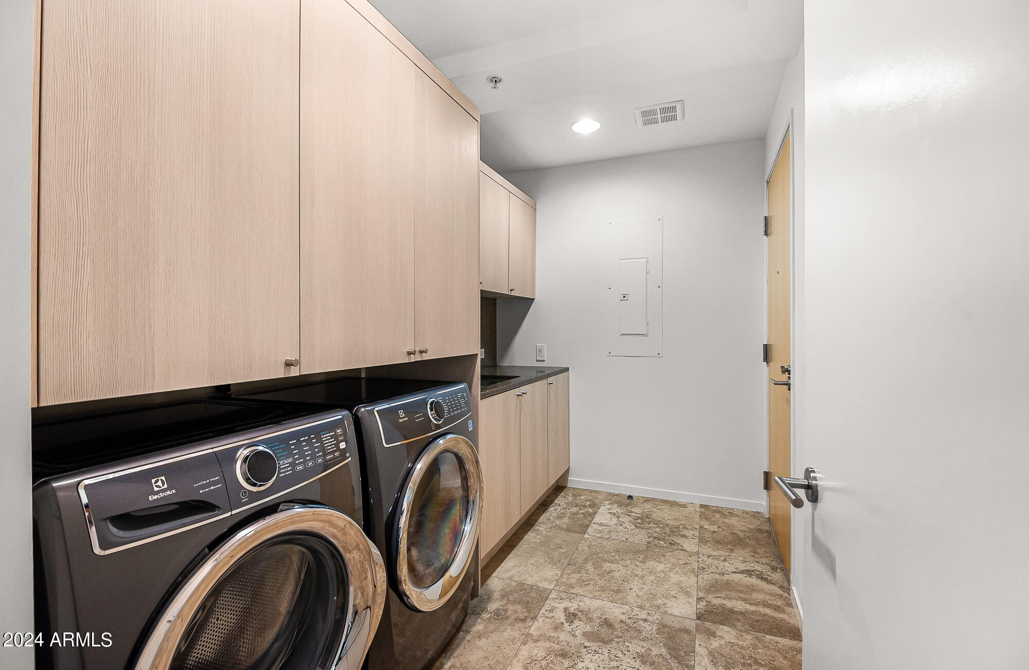 7127 E RANCHO VISTA Drive # 6011