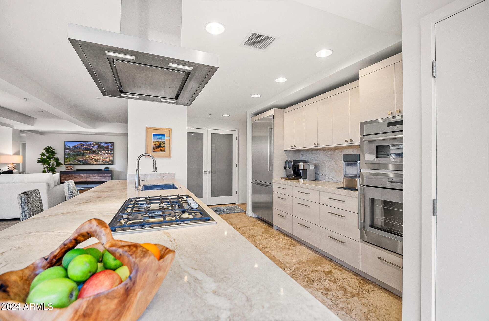 7127 E RANCHO VISTA Drive # 6011