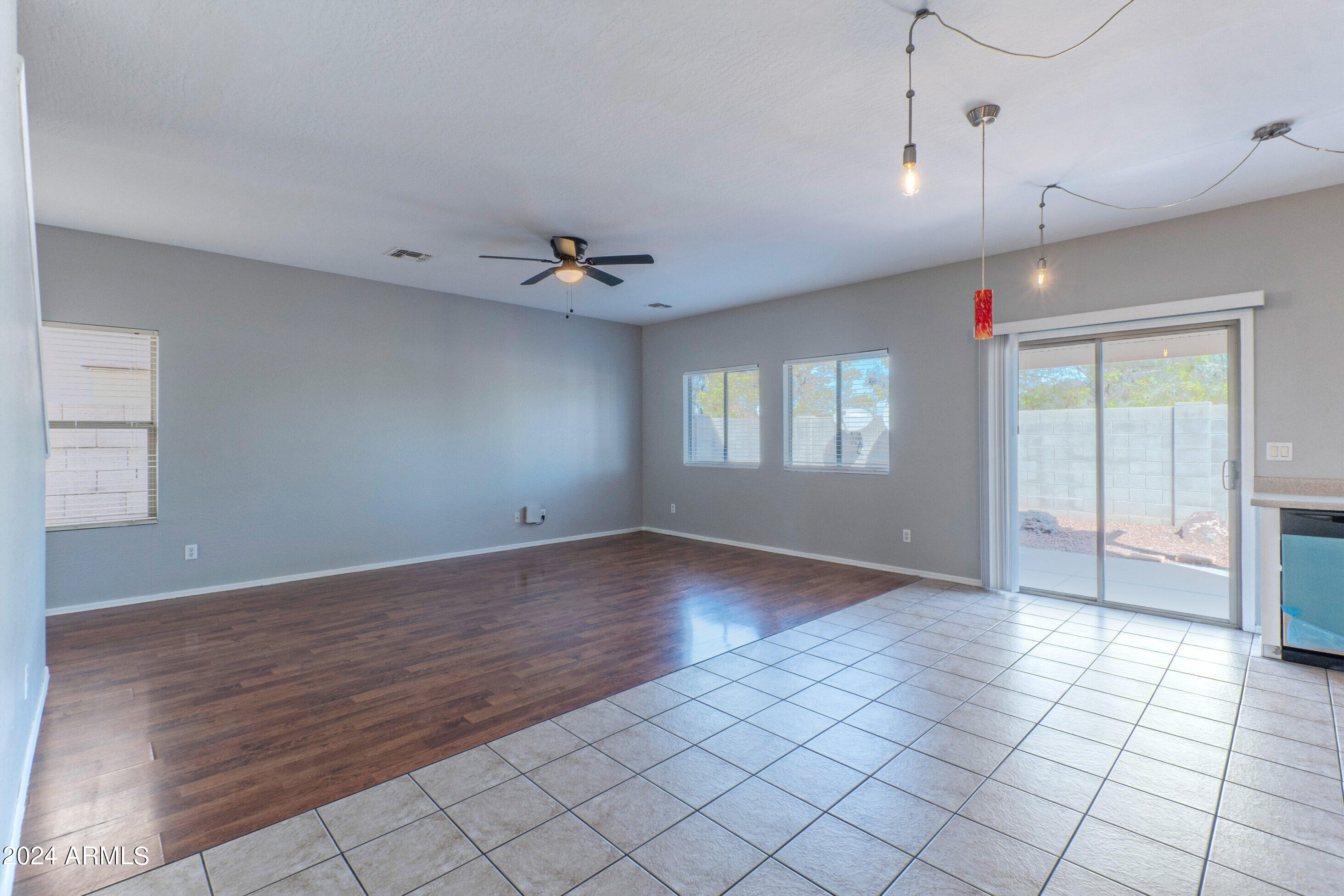 7006 W LINCOLN Street