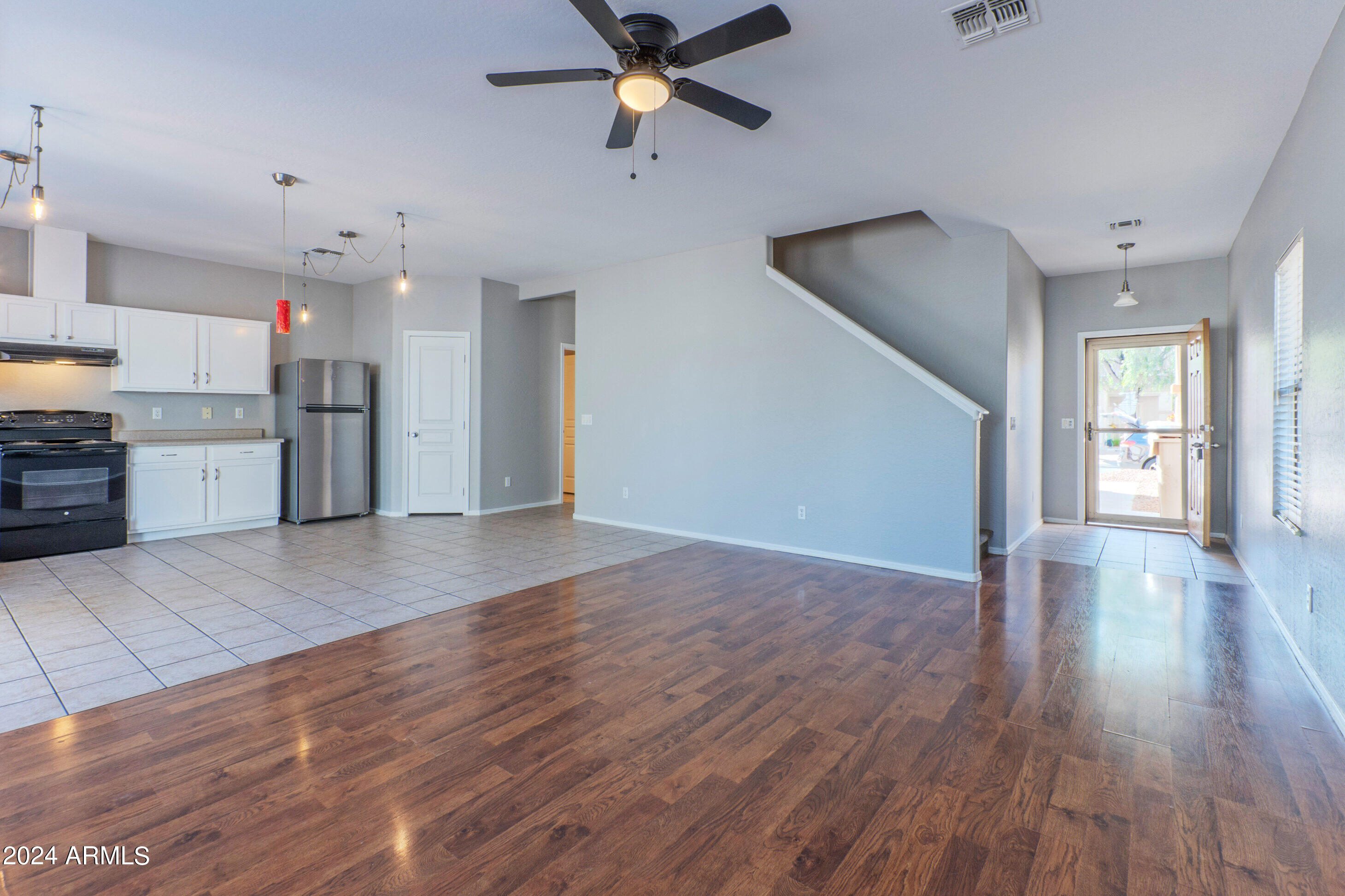 7006 W LINCOLN Street