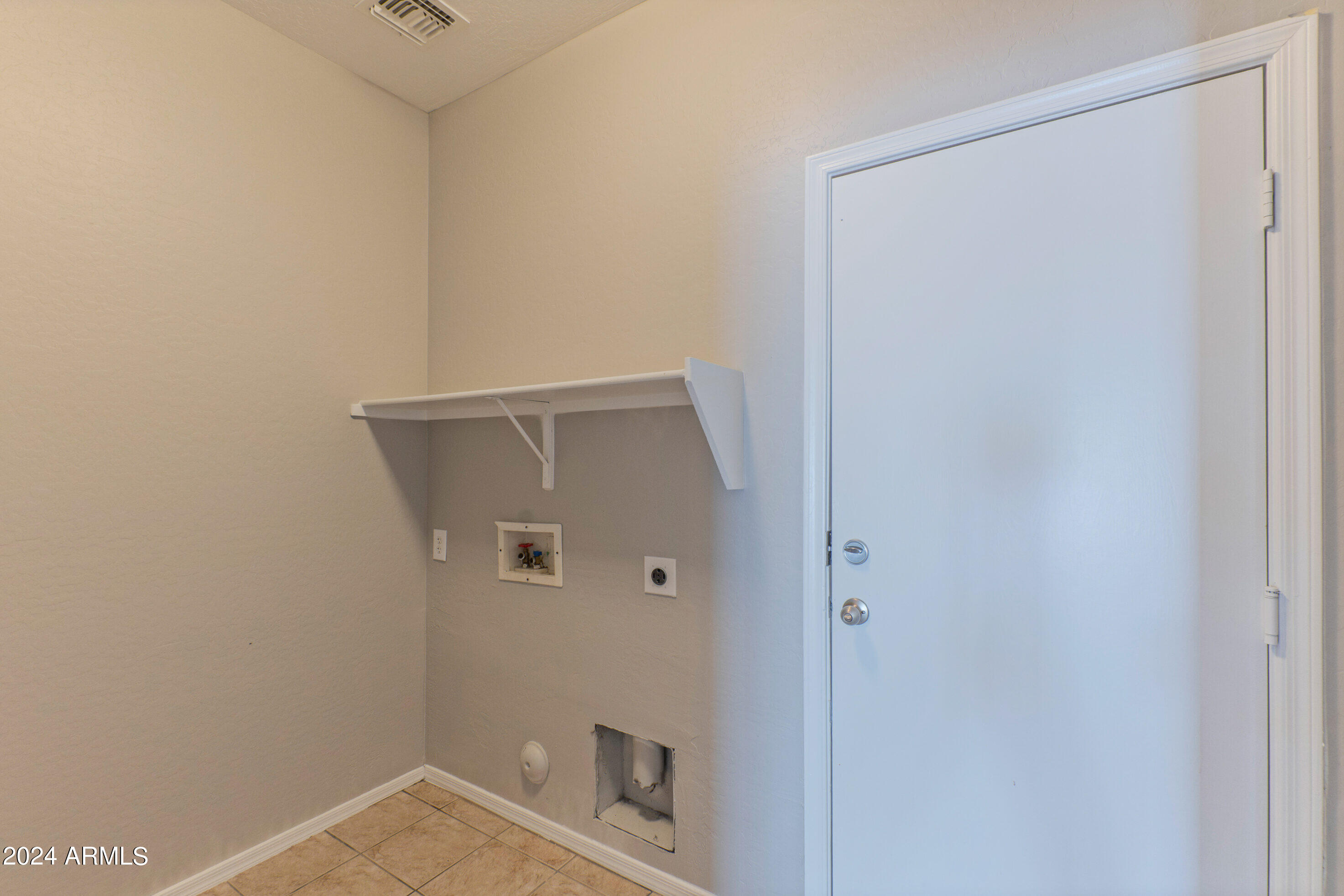 7006 W LINCOLN Street